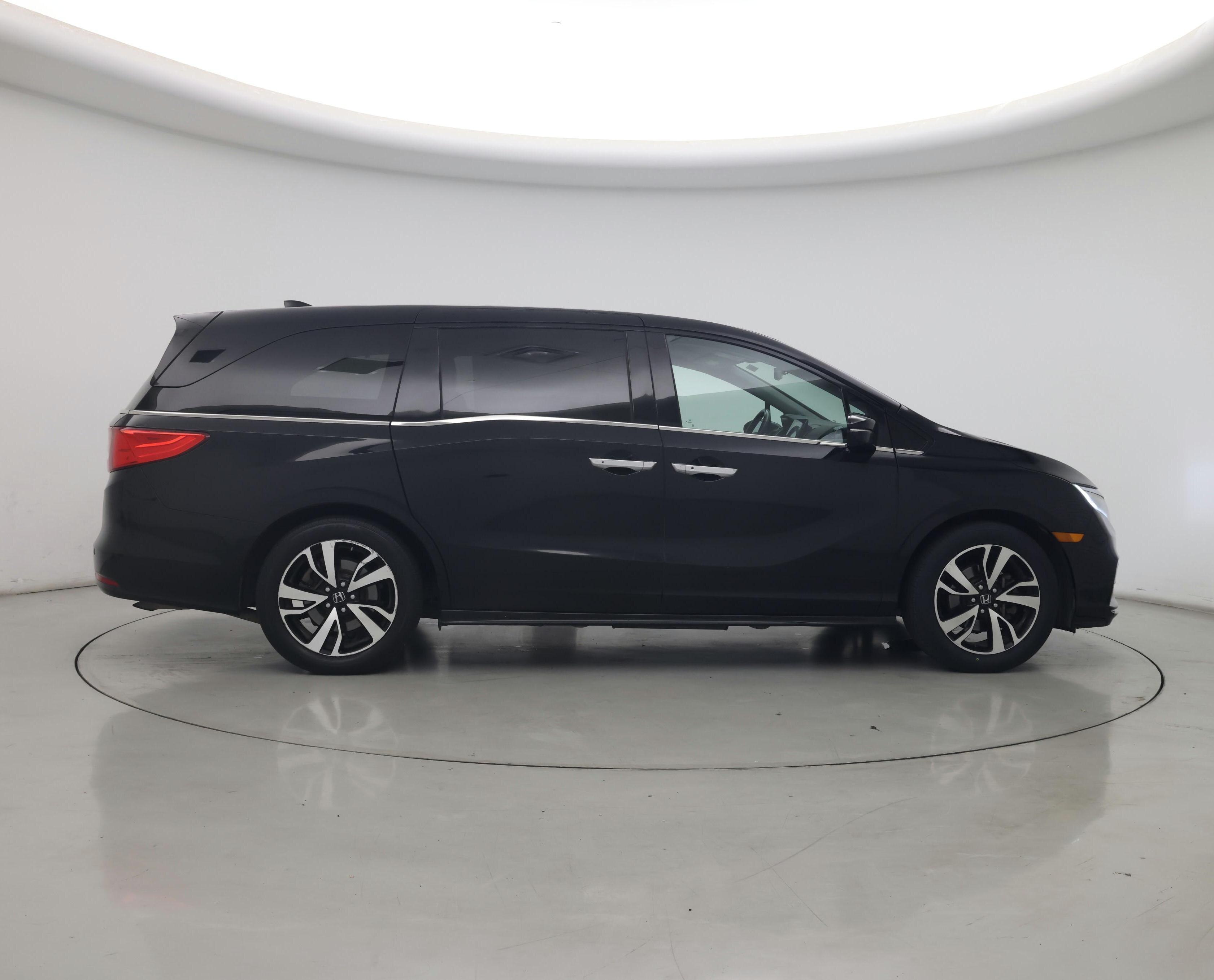 Thumbnail: 2018 Honda Odyssey - 7