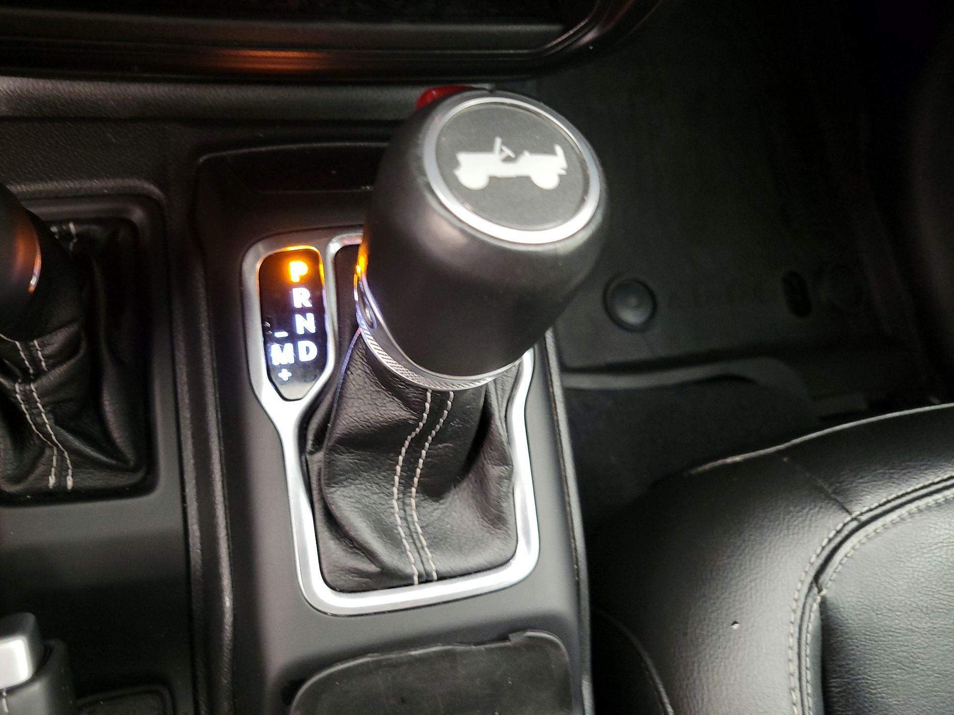 Thumbnail: 2021 Jeep Wrangler - 18