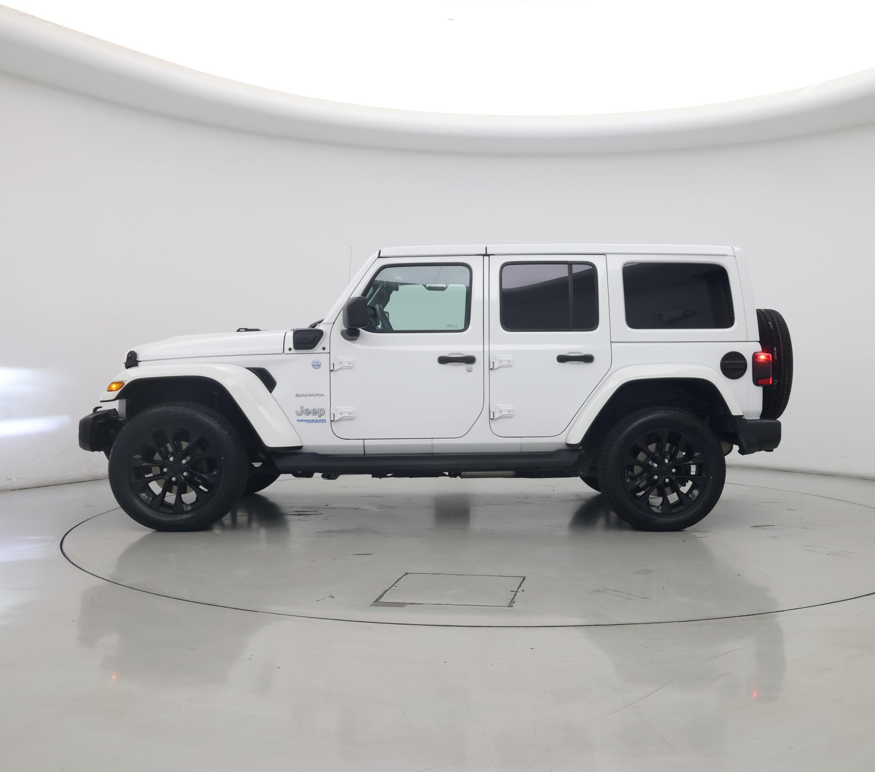 Thumbnail: 2021 Jeep Wrangler - 3