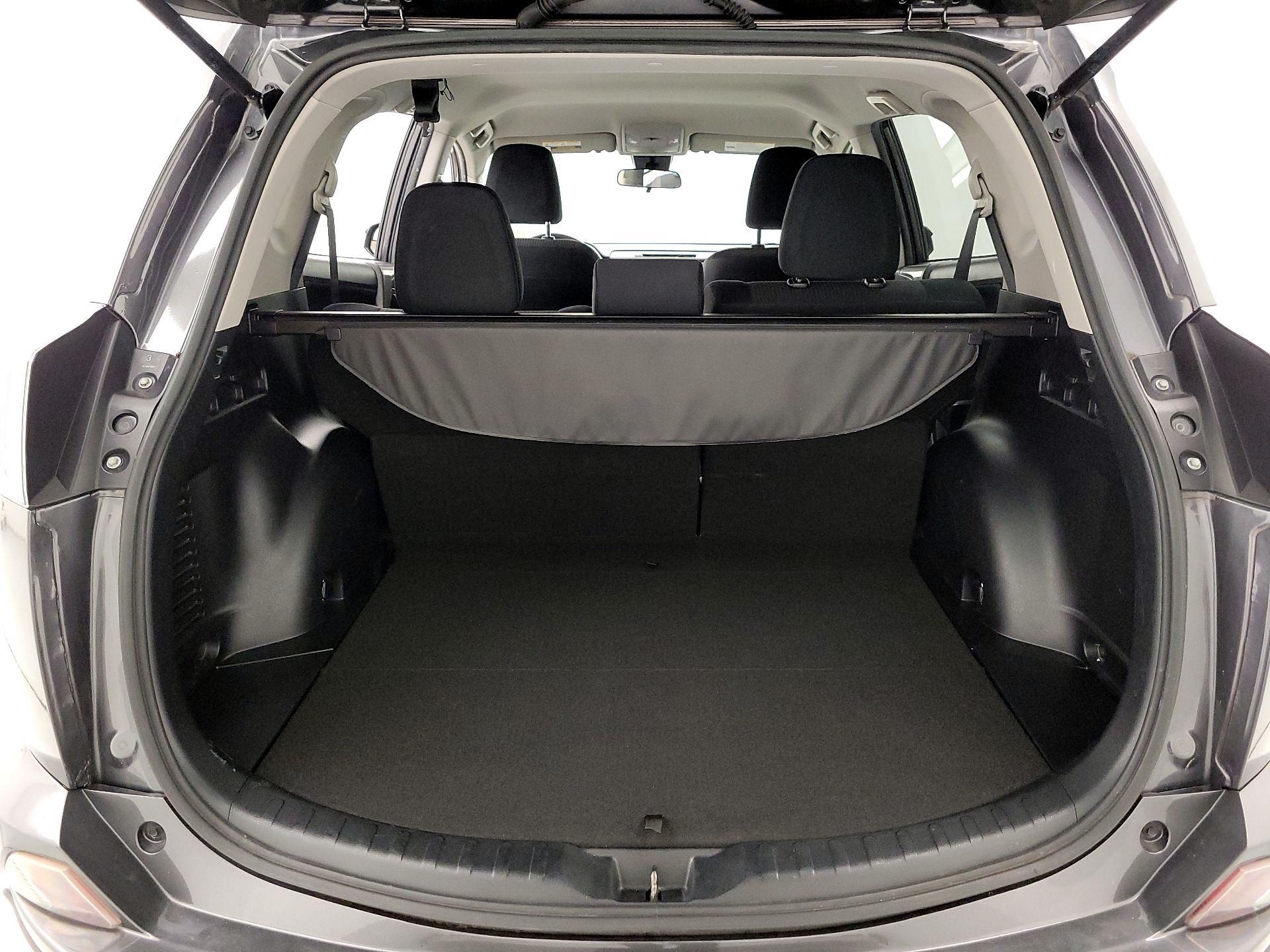 Thumbnail: 2017 Toyota RAV4 - 19