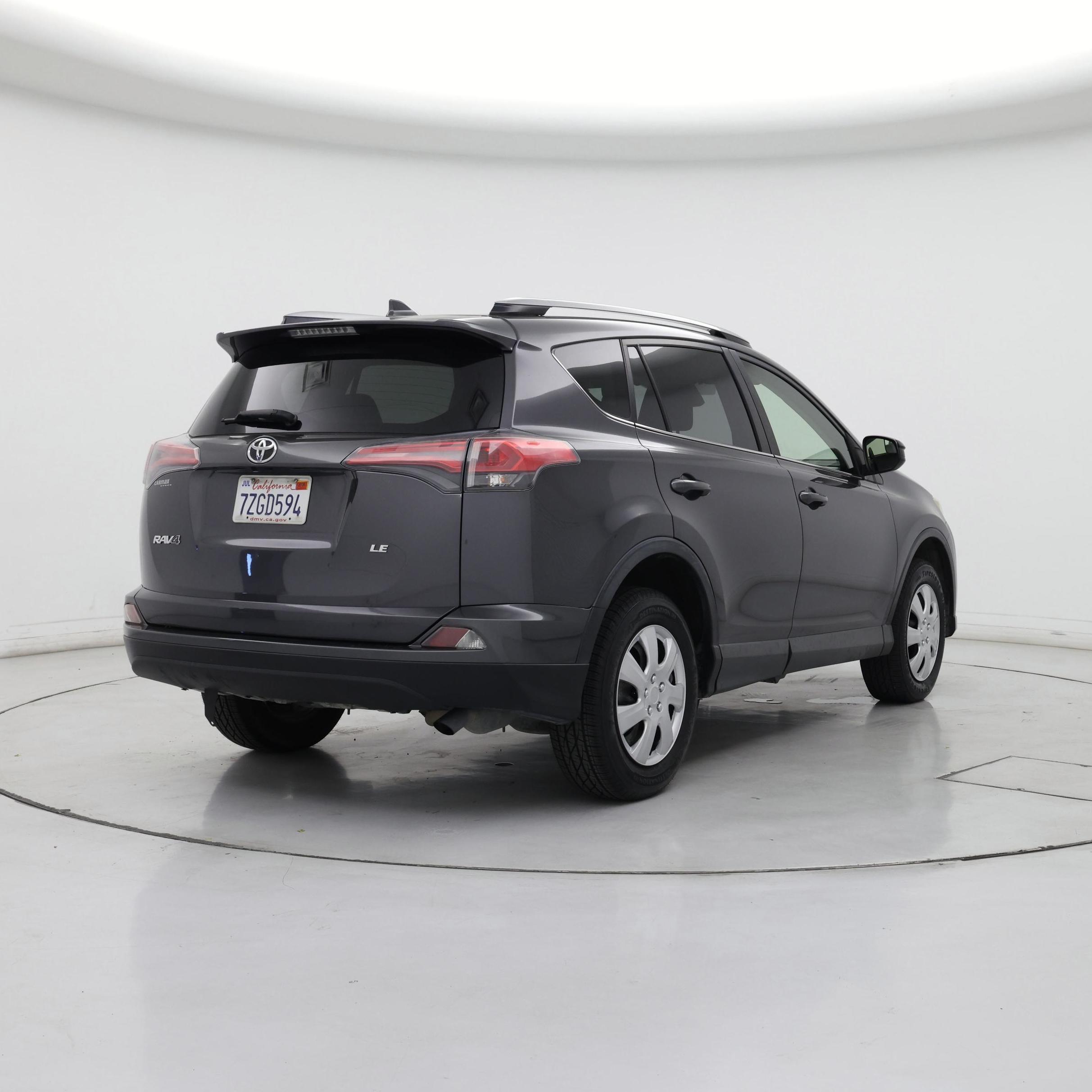 Thumbnail: 2017 Toyota RAV4 - 8