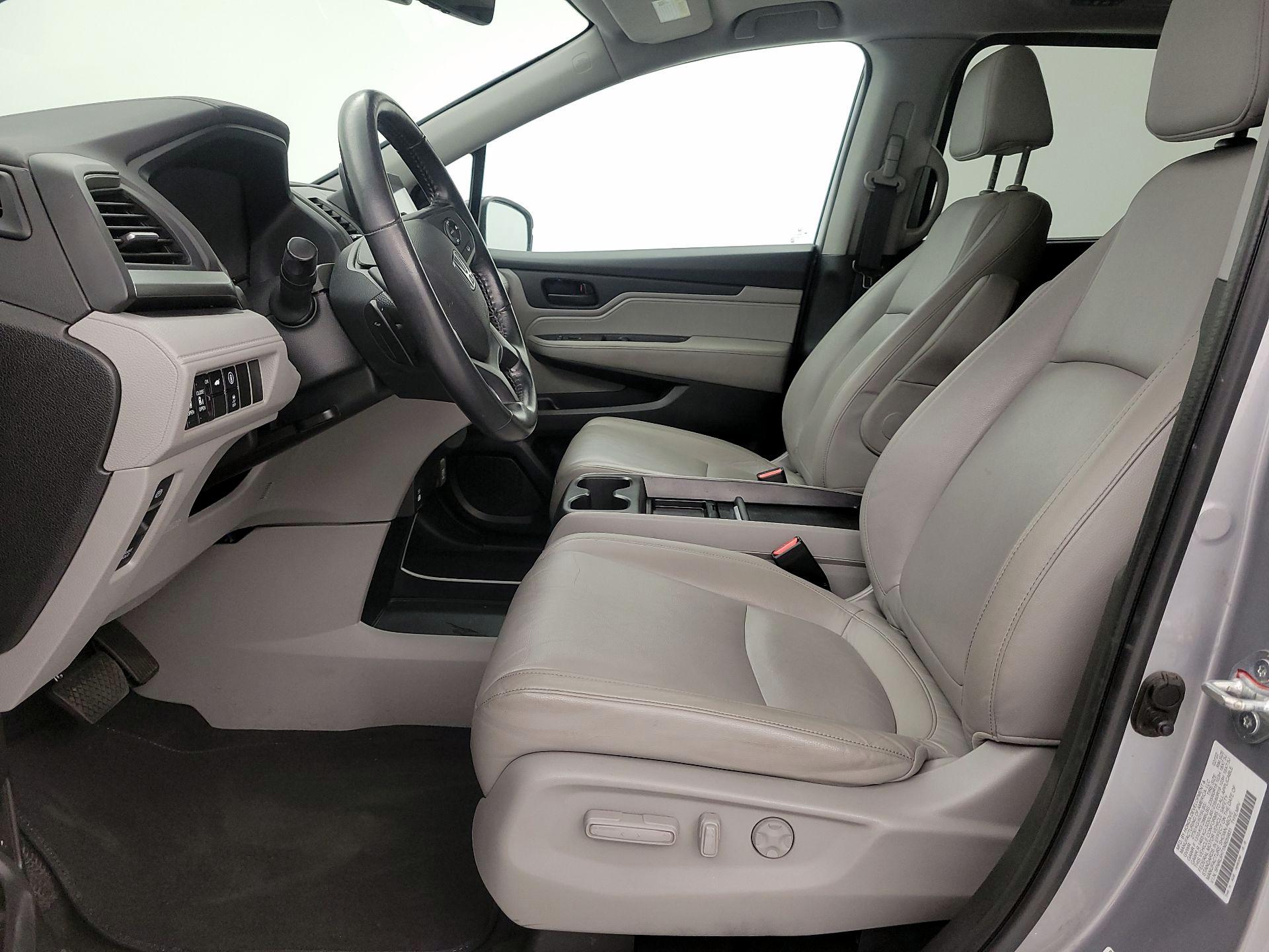 Thumbnail: 2022 Honda Odyssey - 11