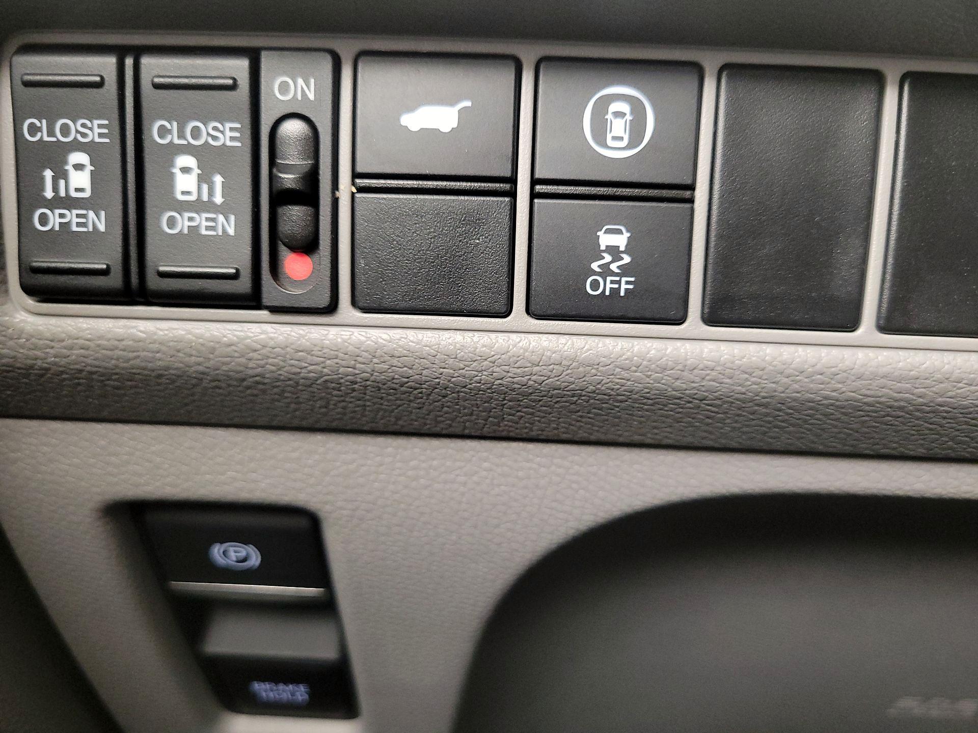 Thumbnail: 2022 Honda Odyssey - 13