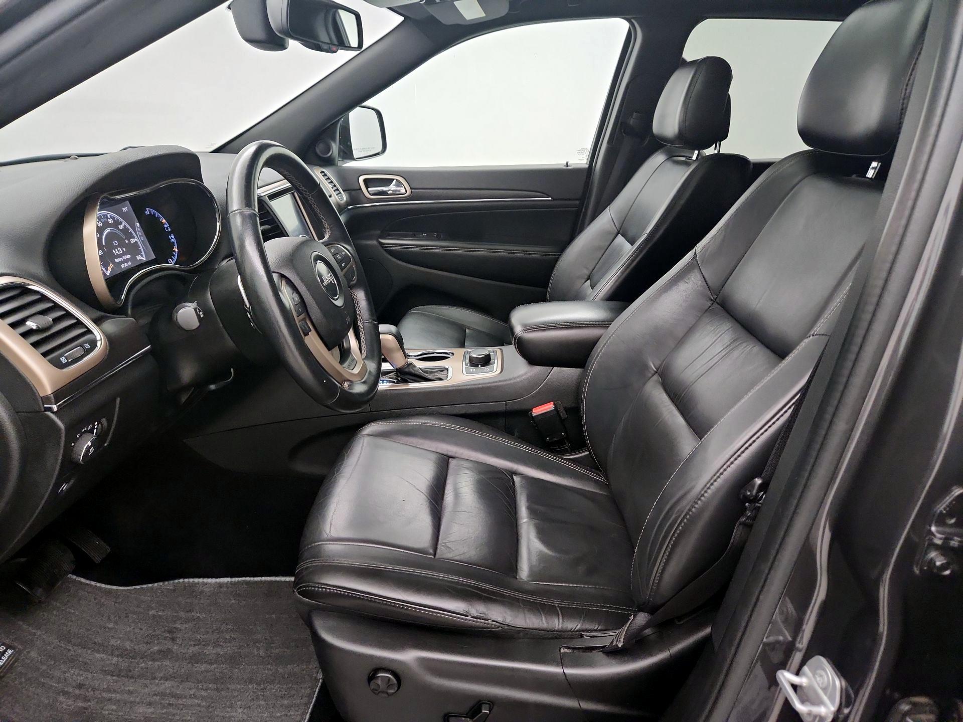 Thumbnail: 2016 Jeep Grand Cherokee - 11