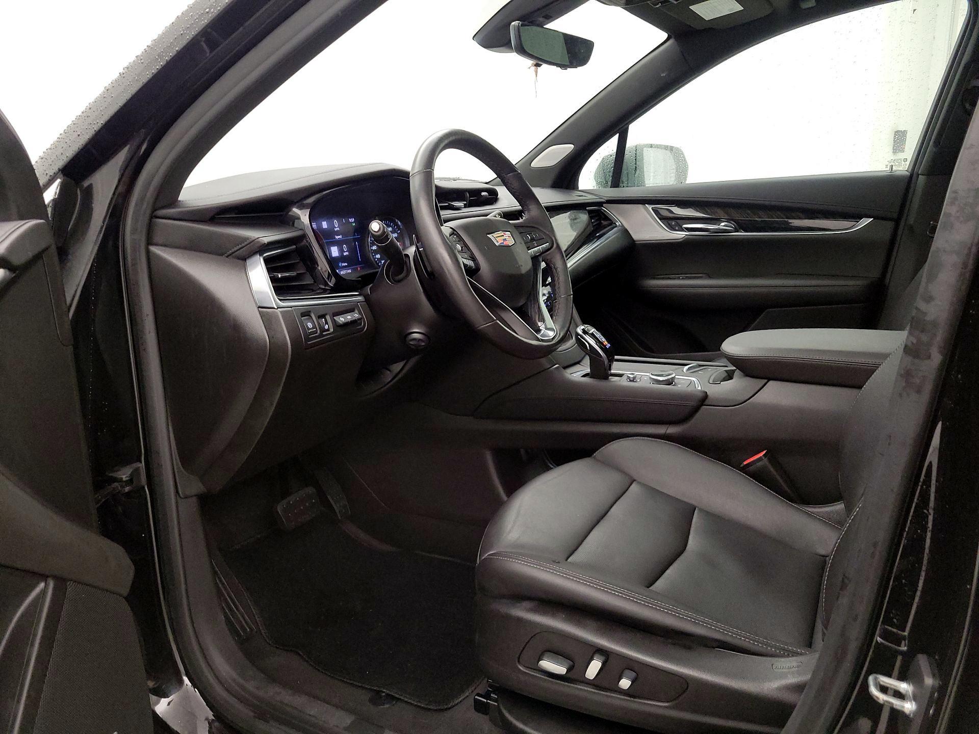 Thumbnail: 2021 Cadillac XT6 - 11