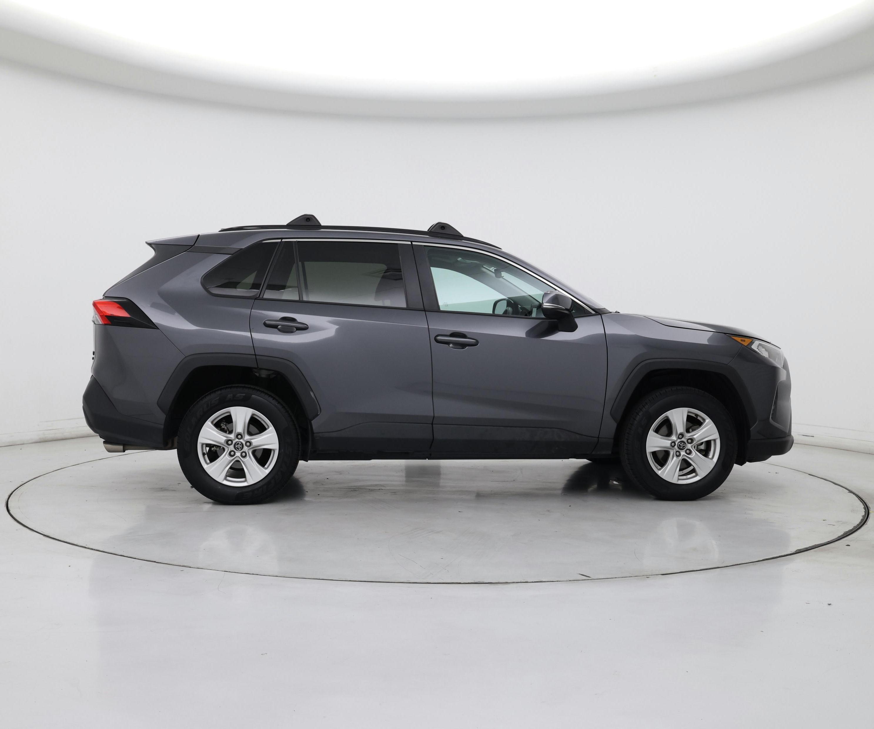 Thumbnail: 2021 Toyota RAV4 - 7