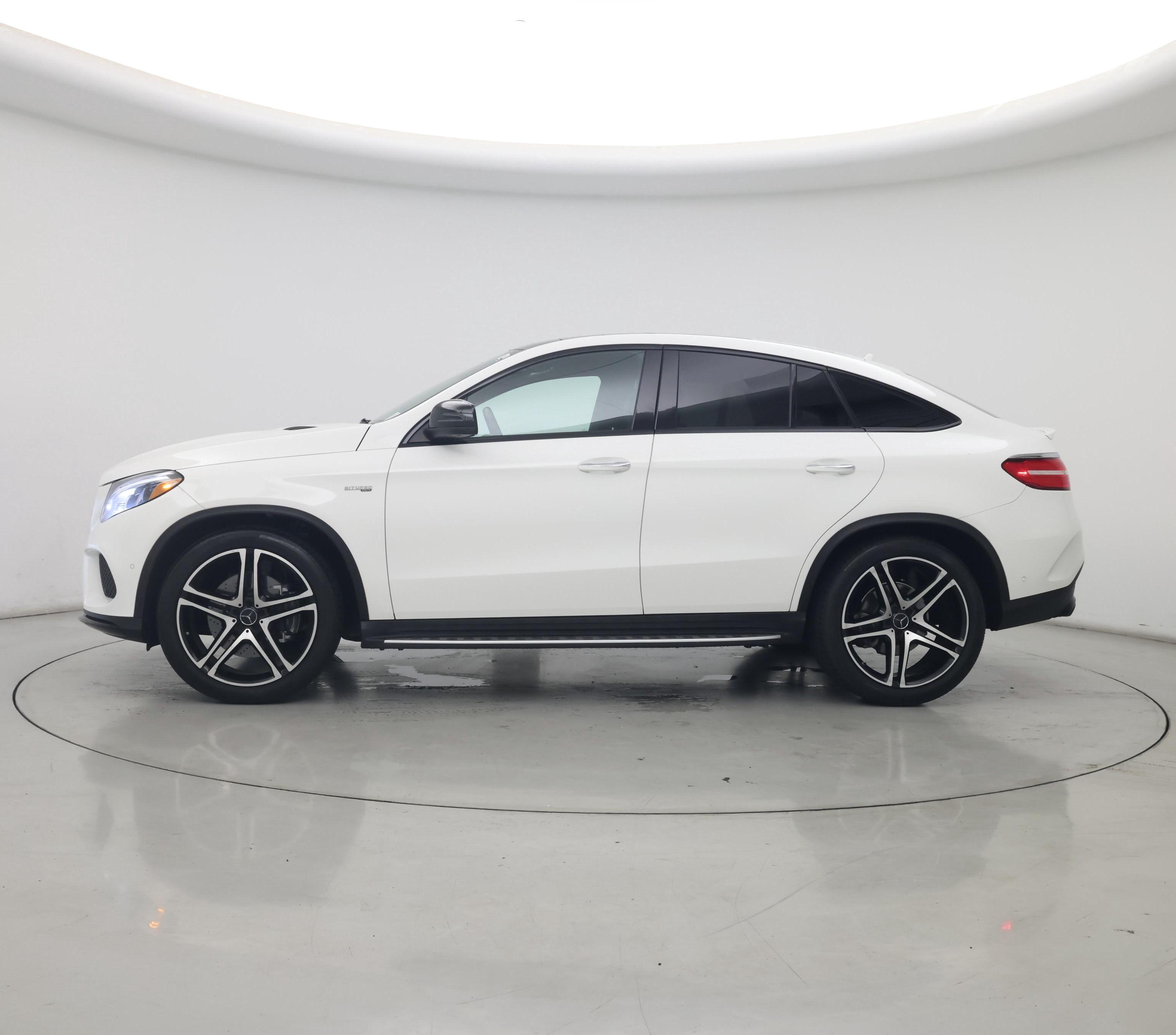 Thumbnail: 2019 Mercedes-Benz GLE - 3
