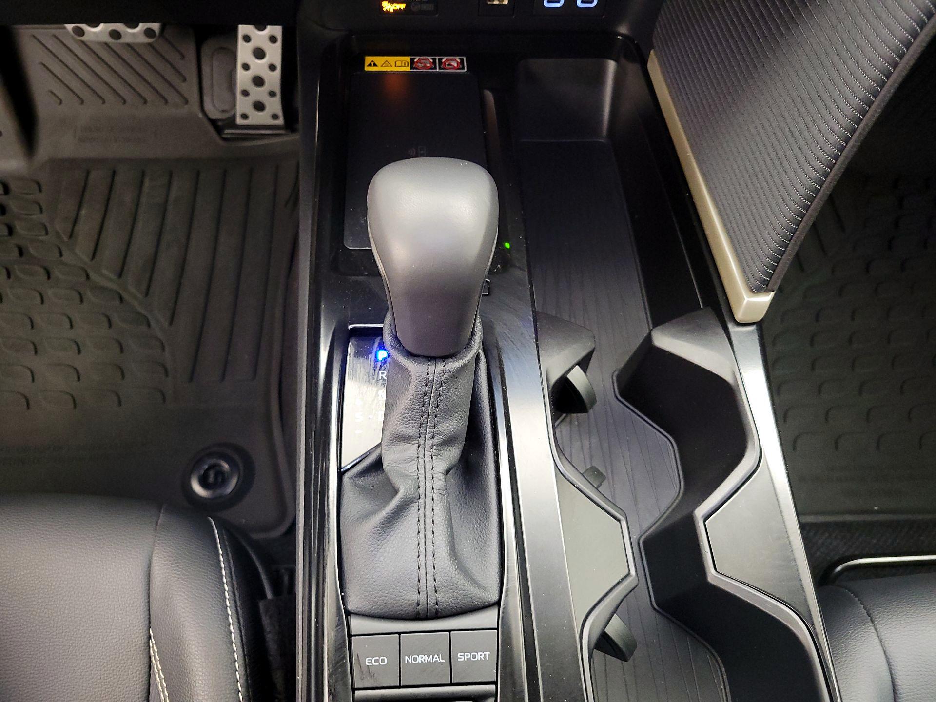 Thumbnail: 2025 Toyota Camry - 17