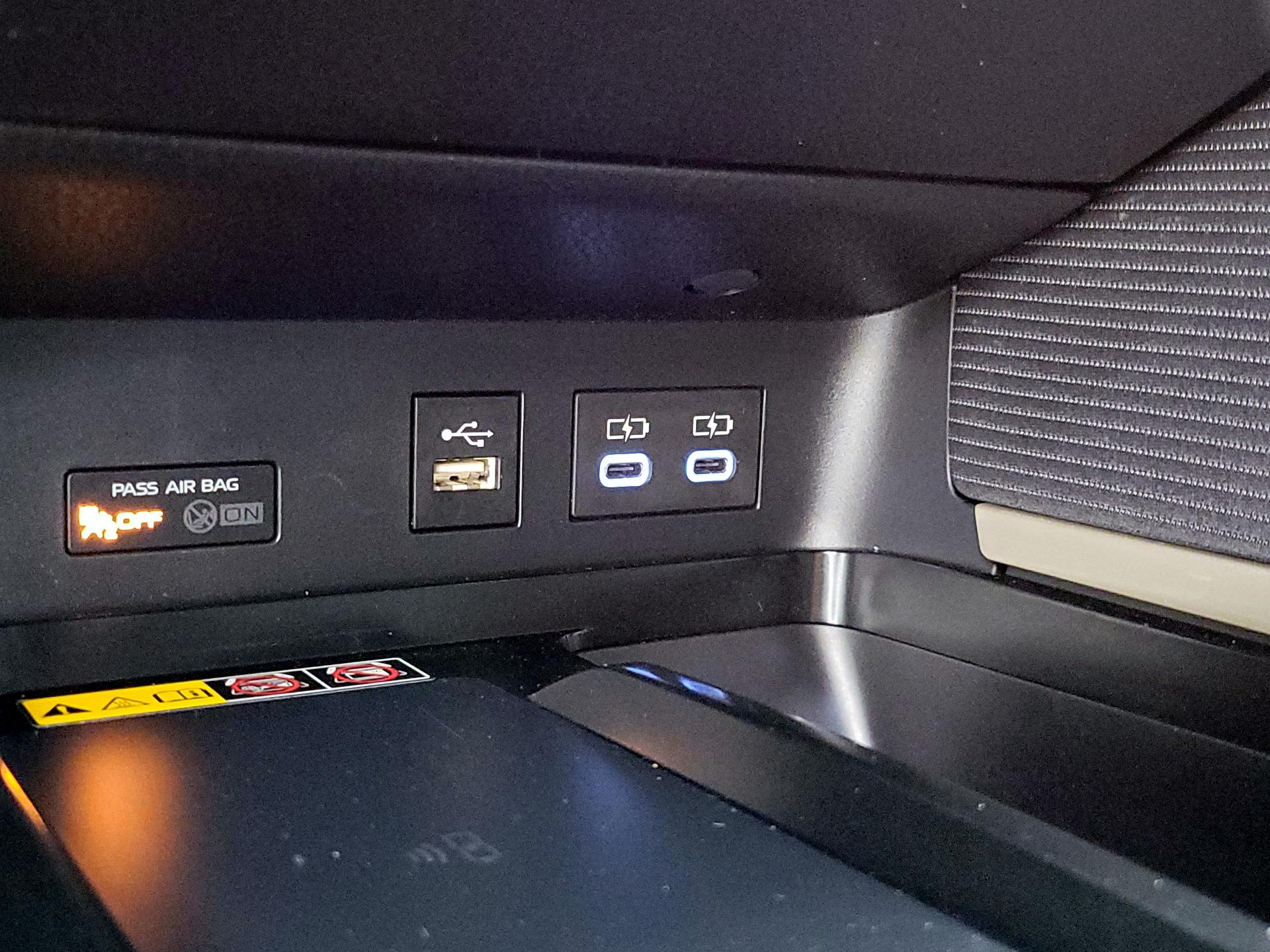 Thumbnail: 2025 Toyota Camry - 18