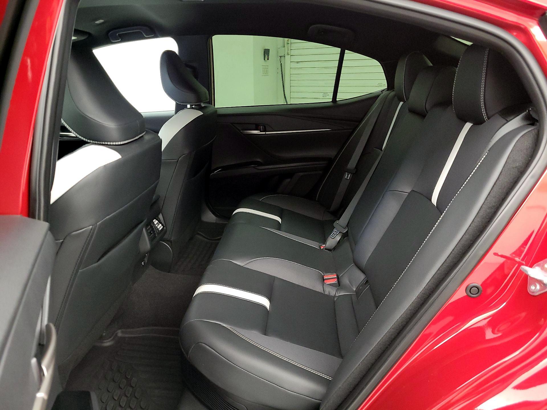 Thumbnail: 2025 Toyota Camry - 19