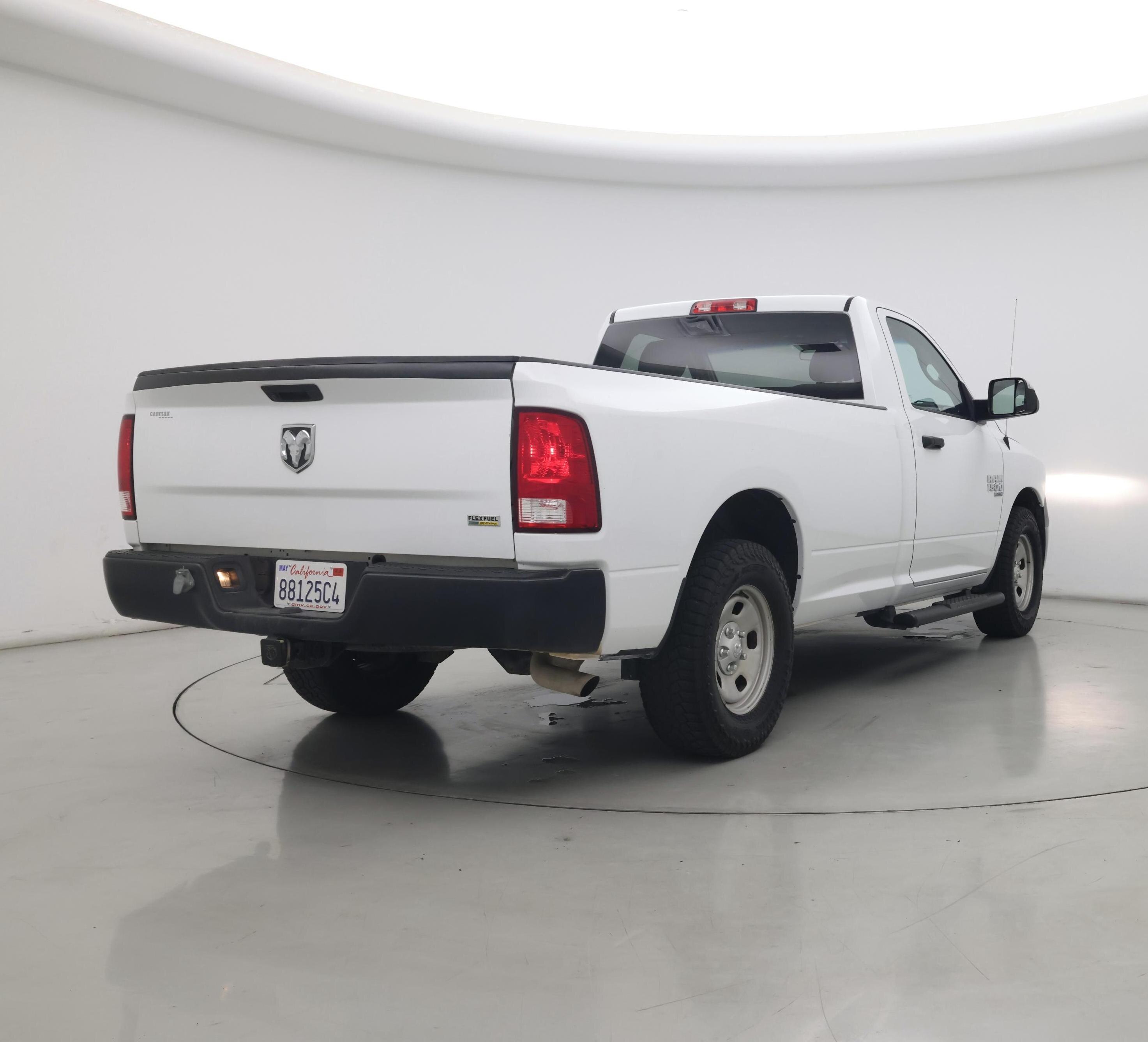 Thumbnail: 2019 RAM 1500 Classic - 8