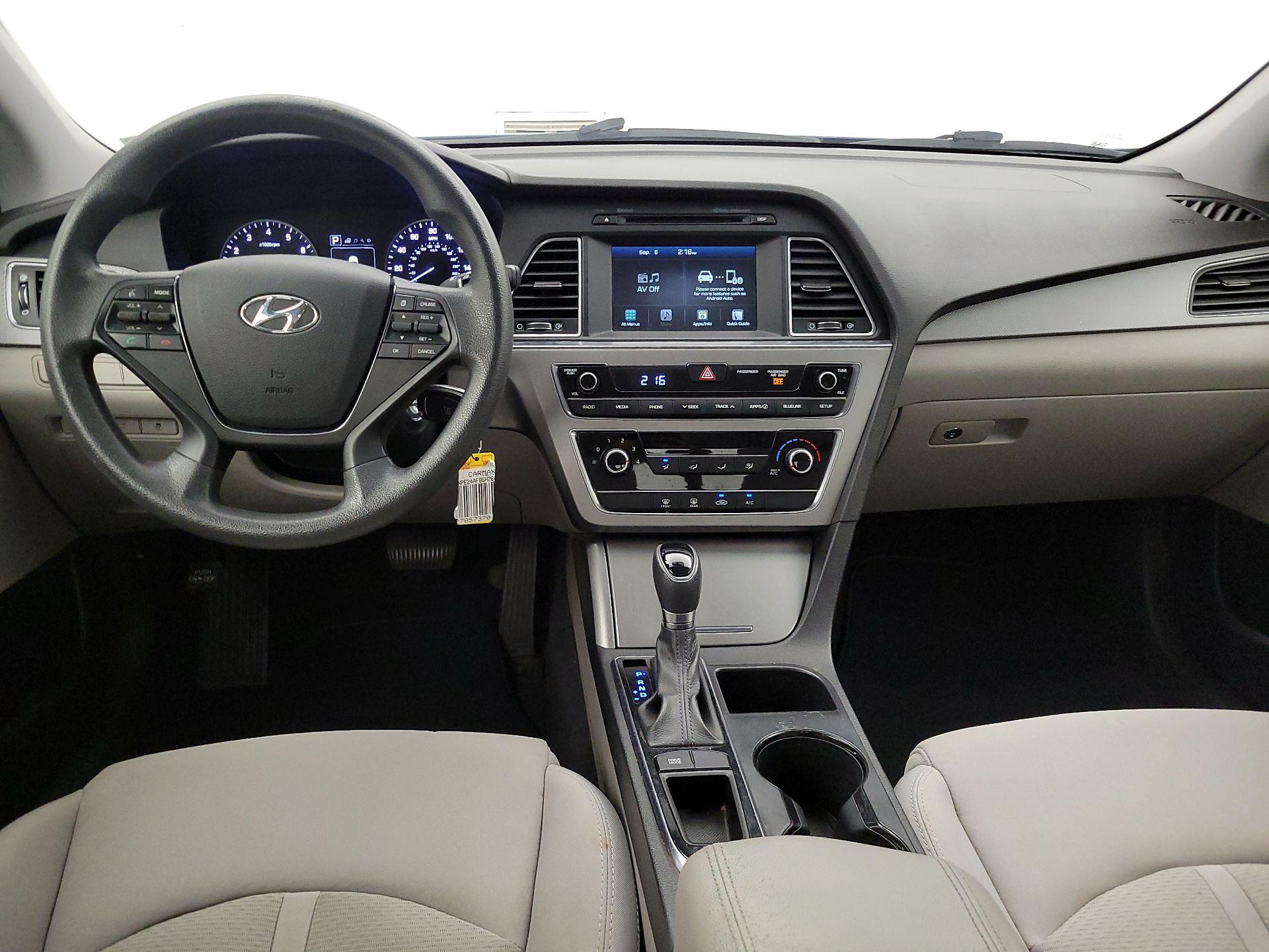 Thumbnail: 2016 Hyundai Sonata - 9