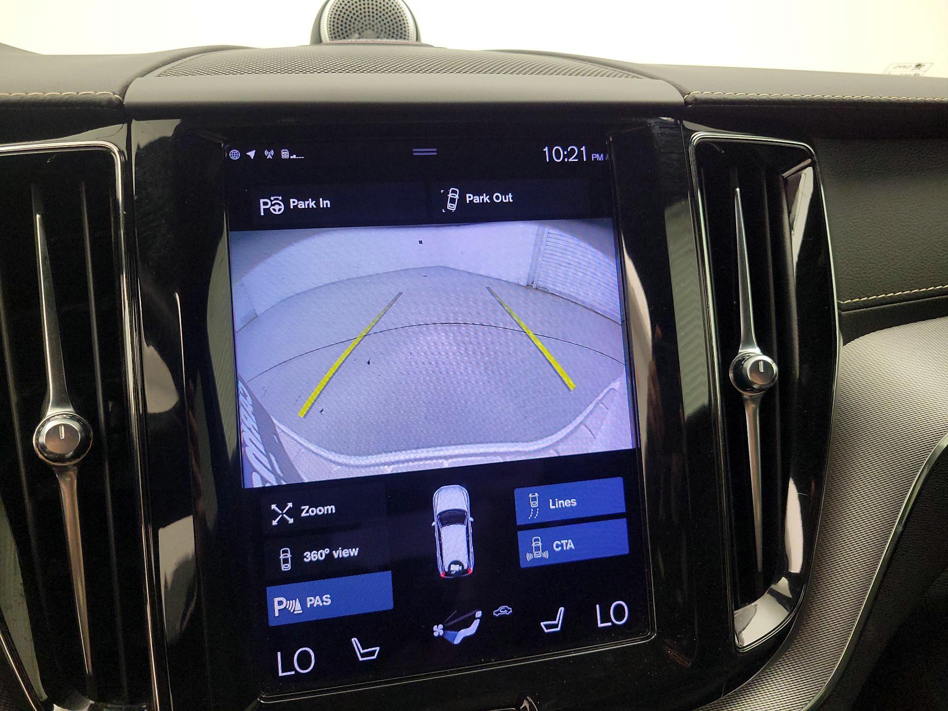 Thumbnail: 2021 Volvo XC60 - 14
