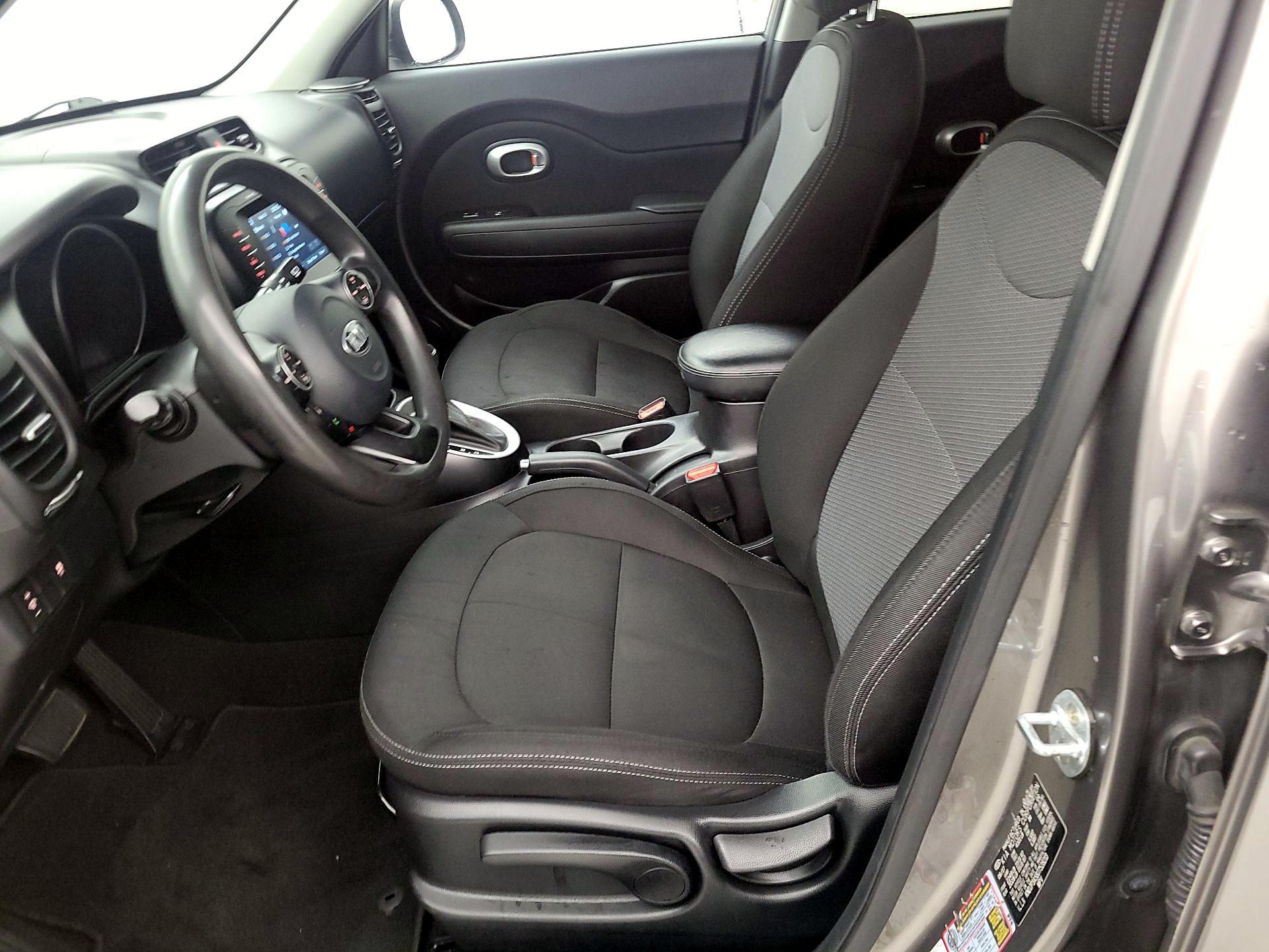 Thumbnail: 2018 Kia Soul - 11