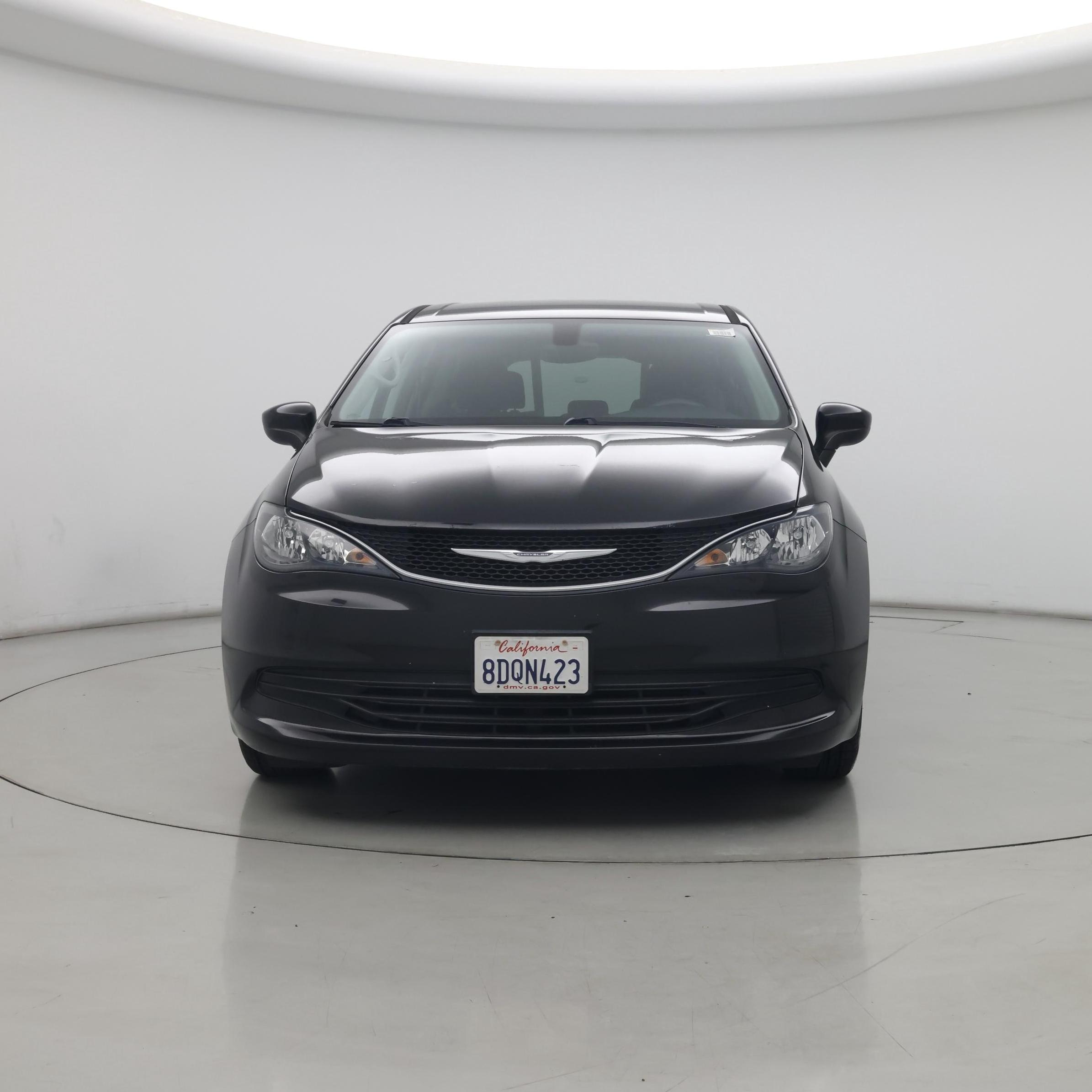 Thumbnail: 2017 Chrysler Pacifica - 5