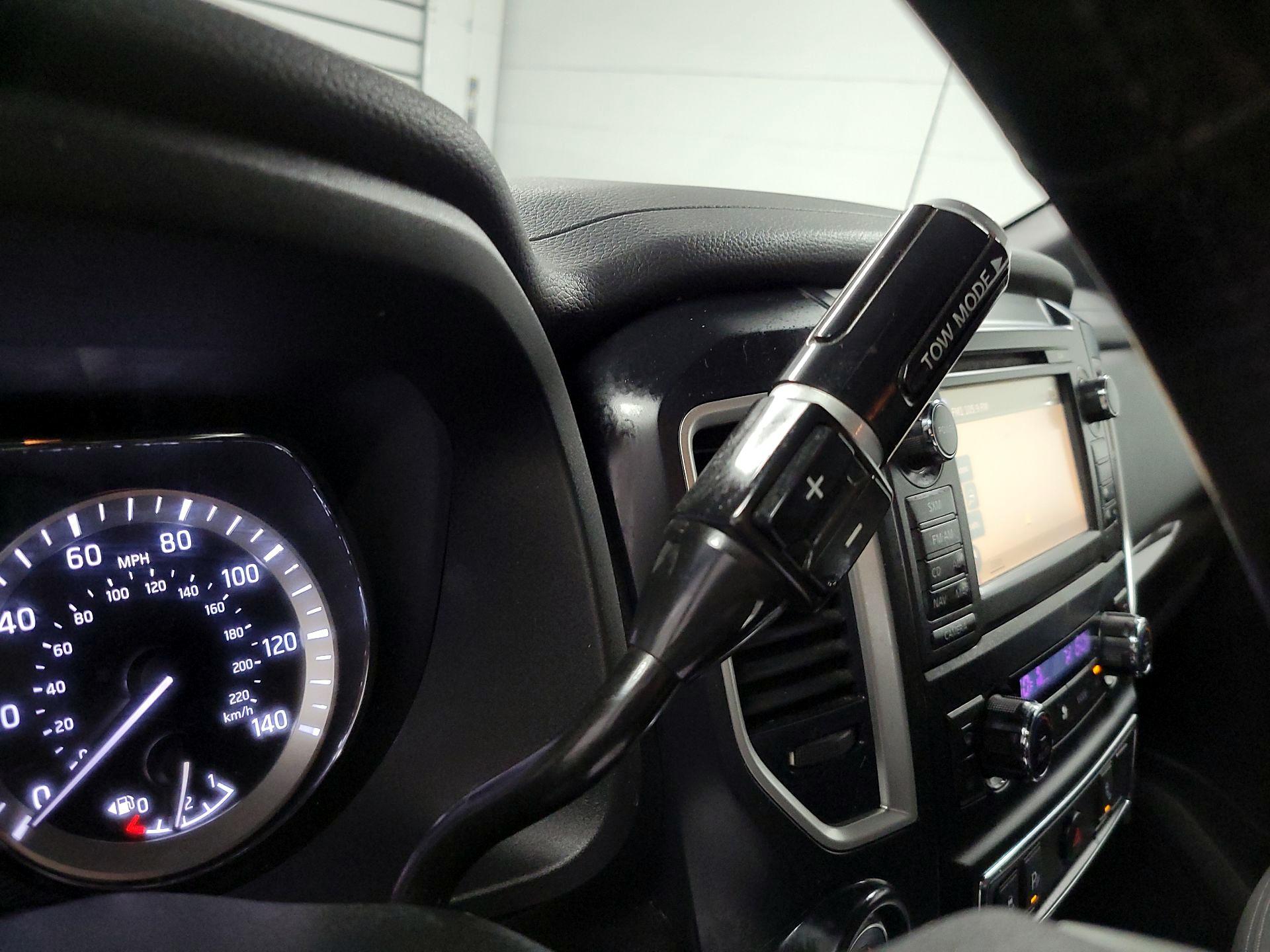 Thumbnail: 2018 Nissan Titan - 17