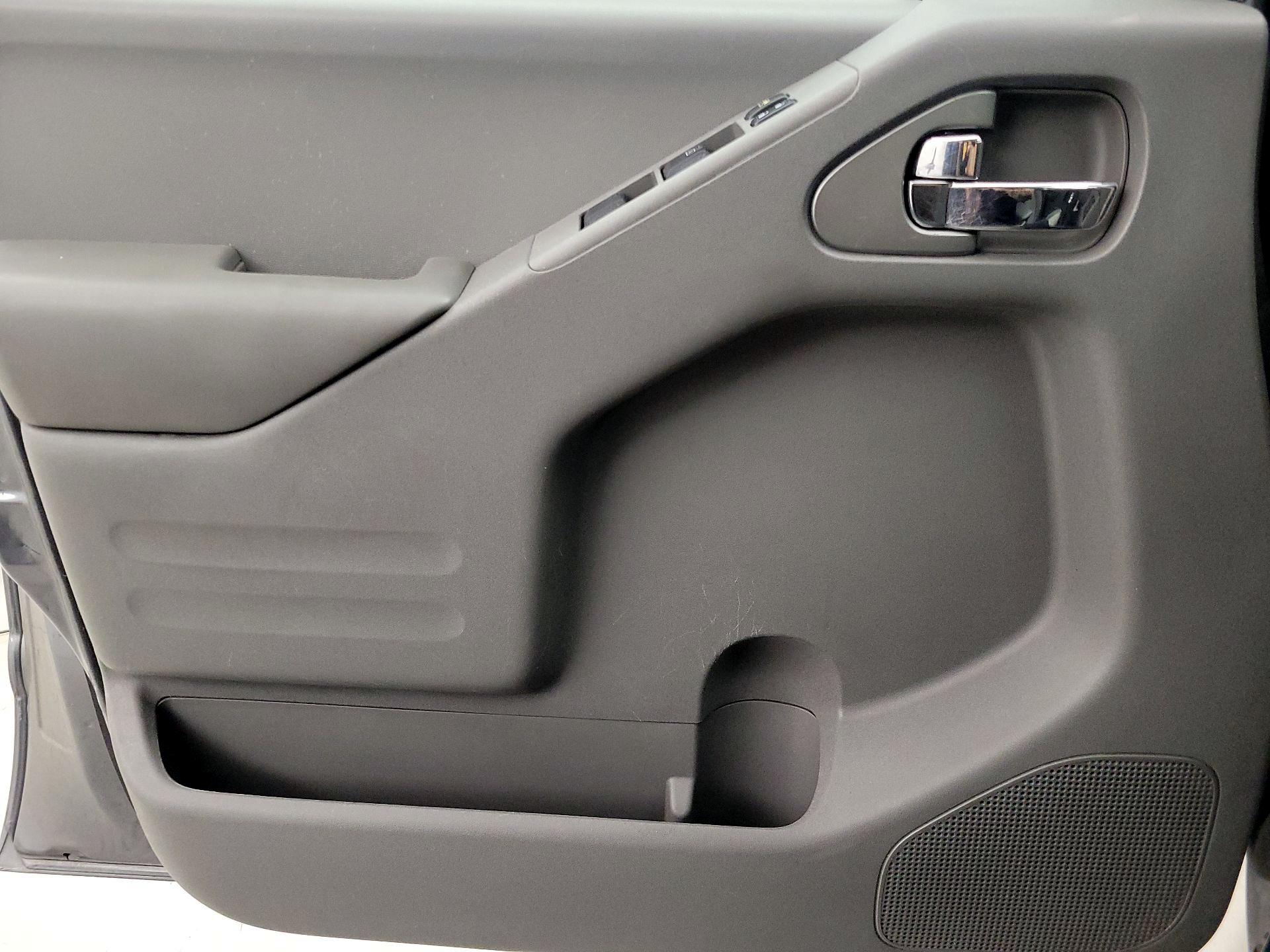 Thumbnail: 2016 Nissan Frontier - 12
