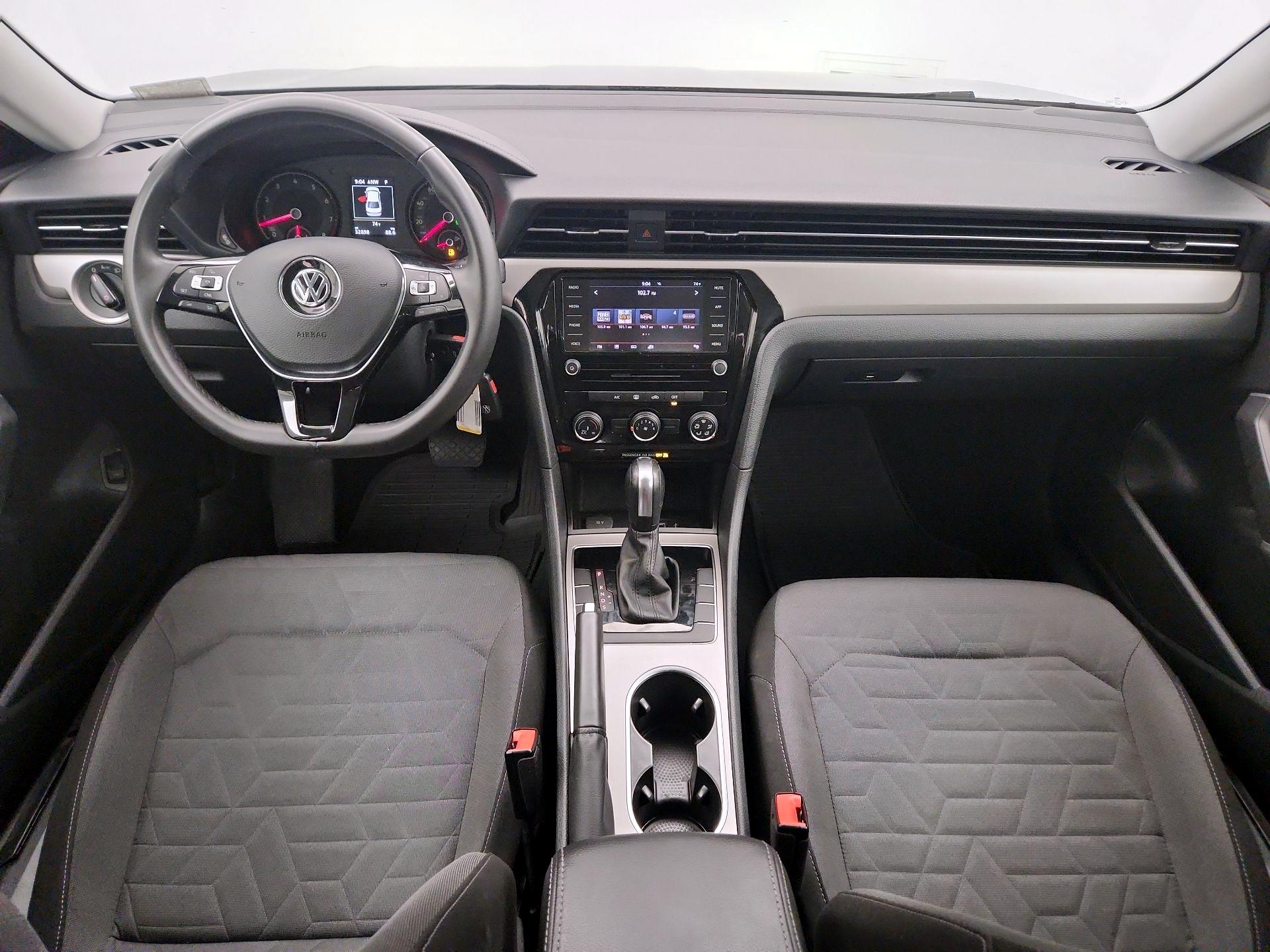 Thumbnail: 2021 Volkswagen Passat - 9