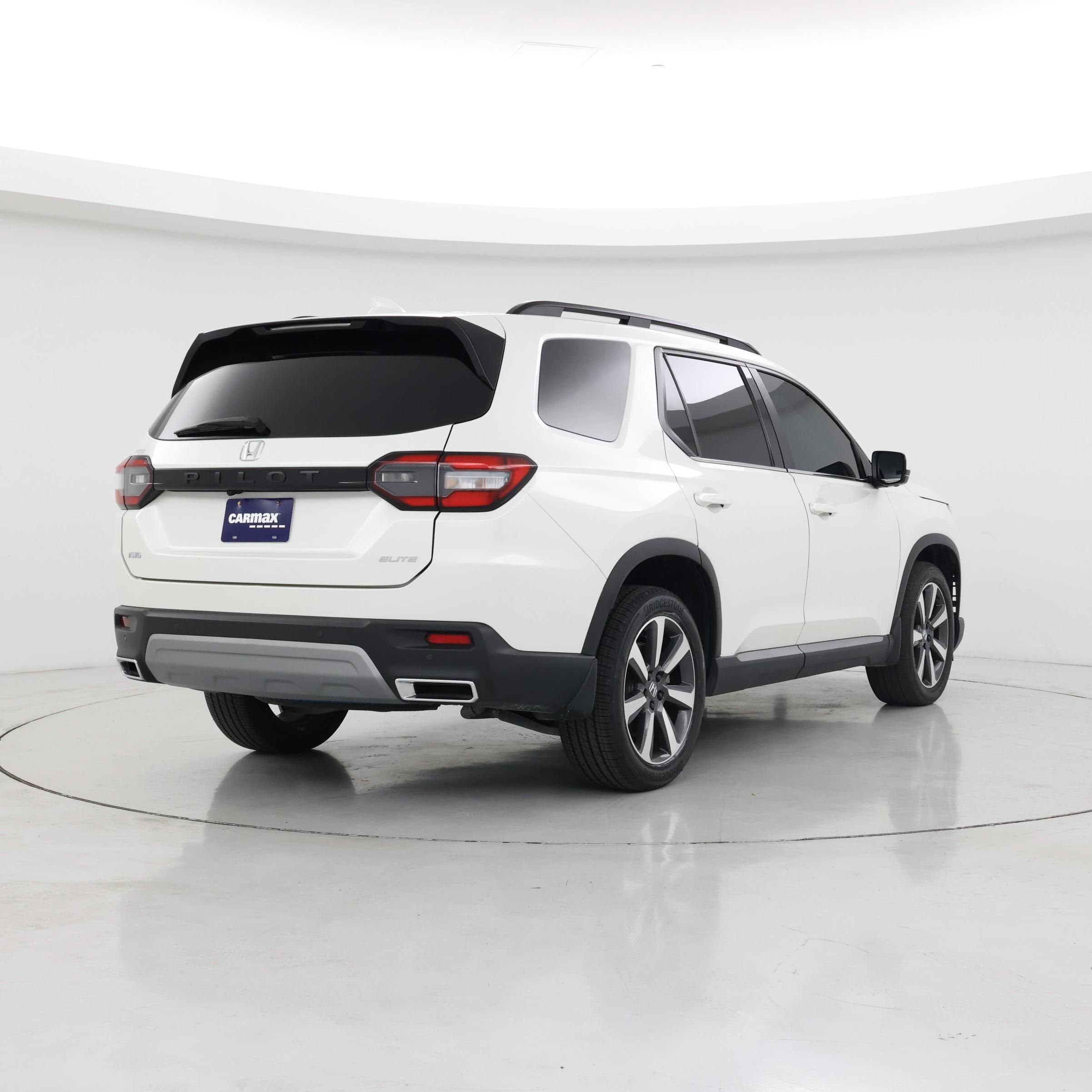 Thumbnail: 2023 Honda Pilot - 8
