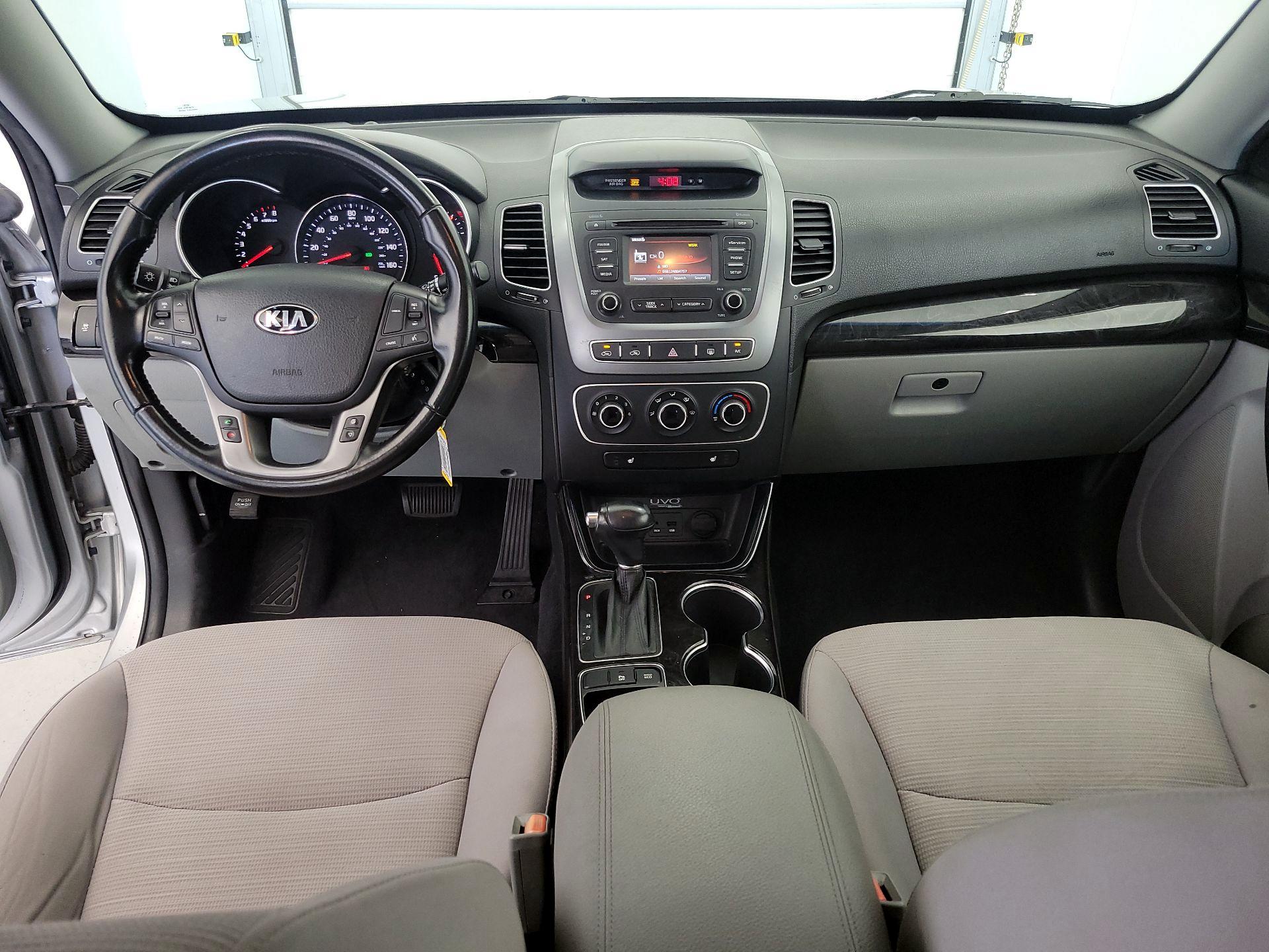 Thumbnail: 2014 Kia Sorento - 9