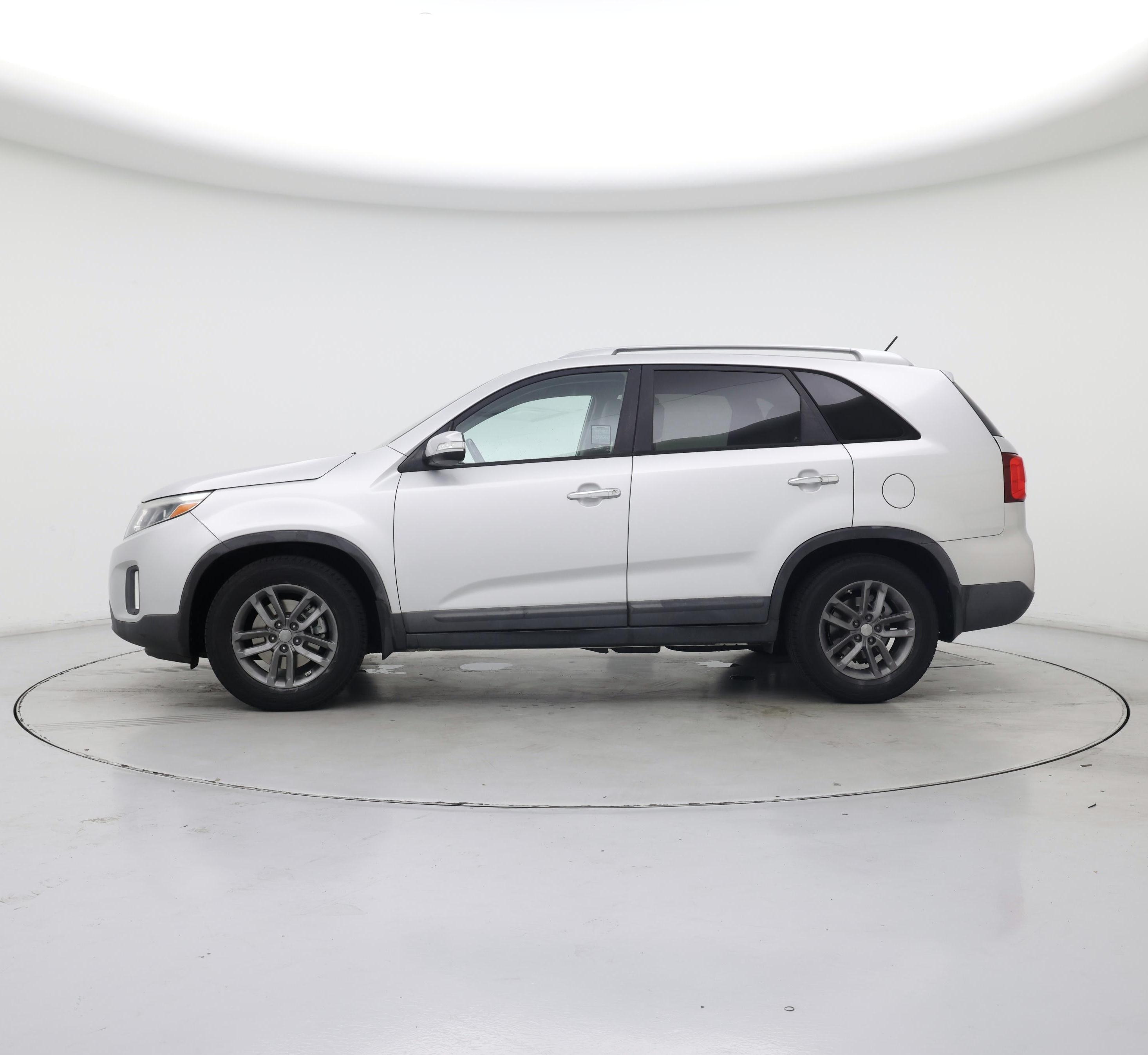 Thumbnail: 2014 Kia Sorento - 3