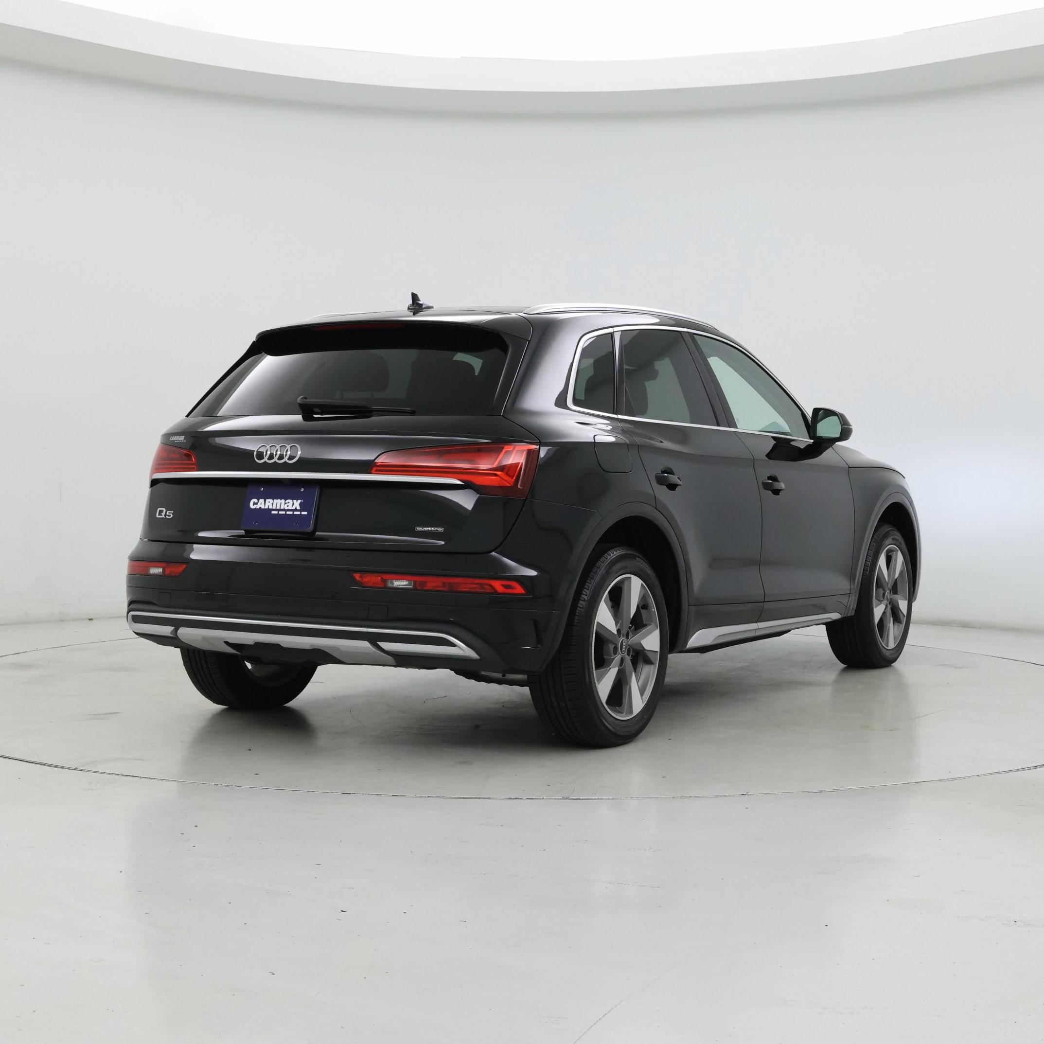 Thumbnail: 2023 Audi Q5 - 8