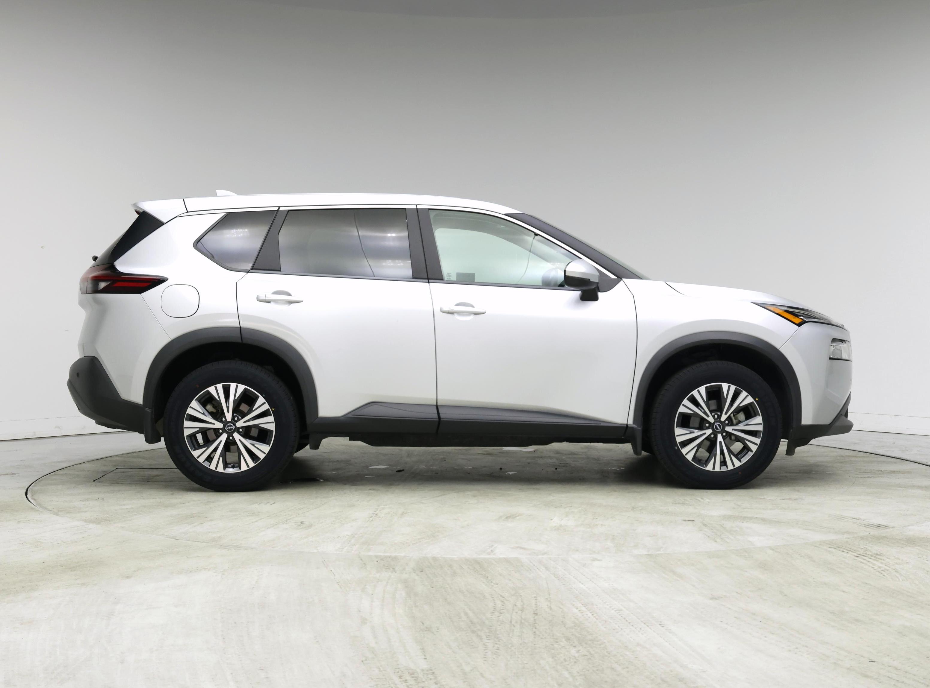 Thumbnail: 2022 Nissan Rogue - 7