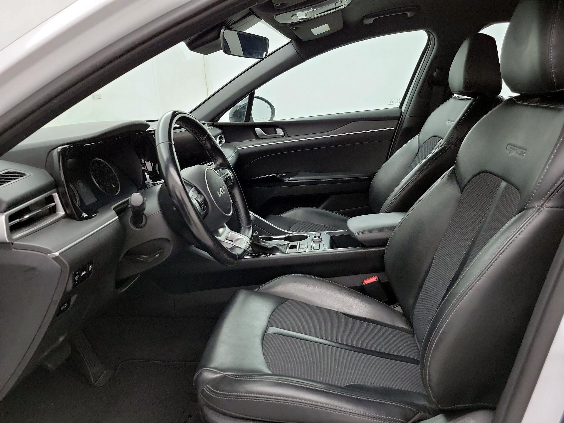 Thumbnail: 2022 Kia K5 - 11