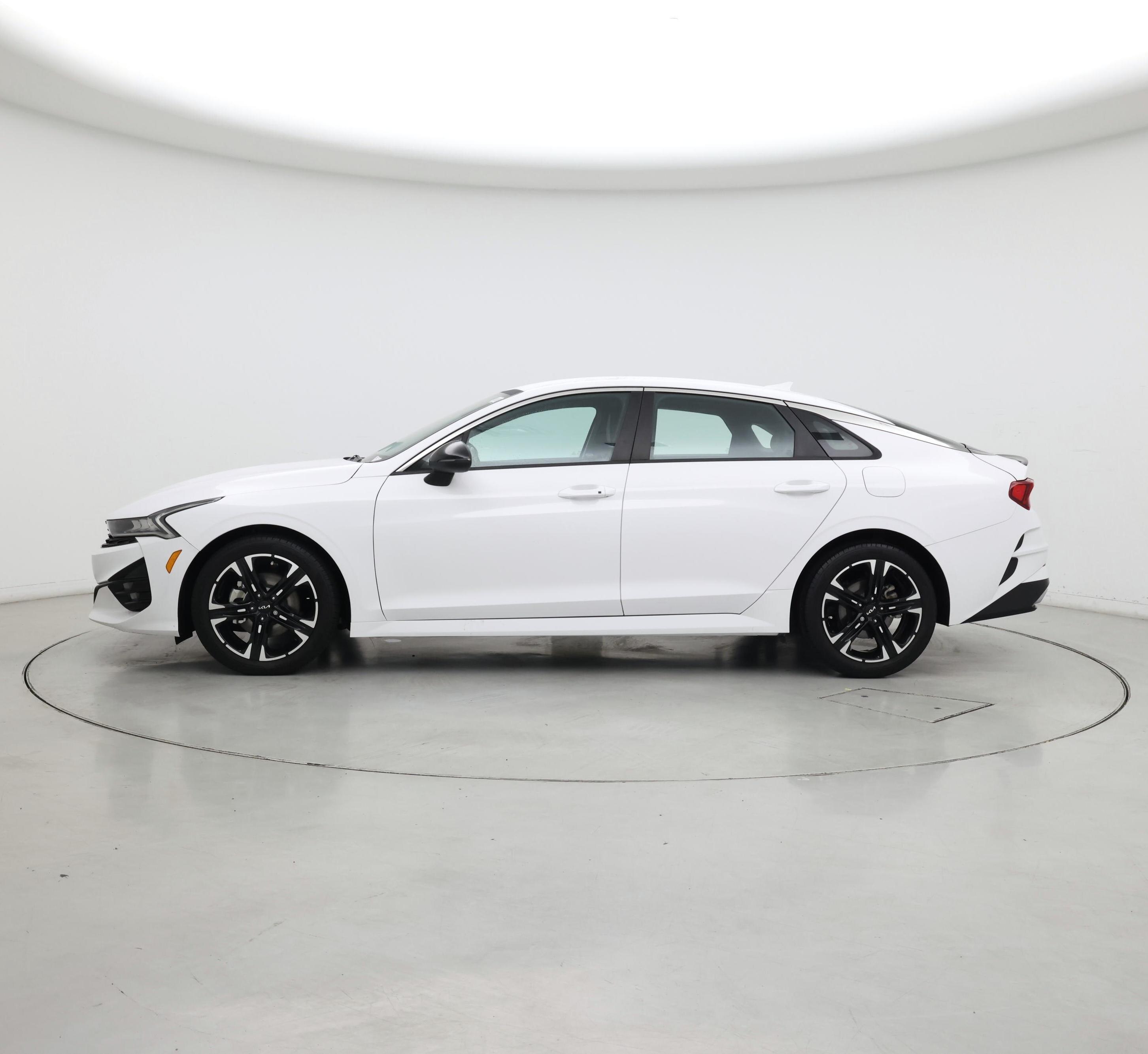 Thumbnail: 2022 Kia K5 - 3