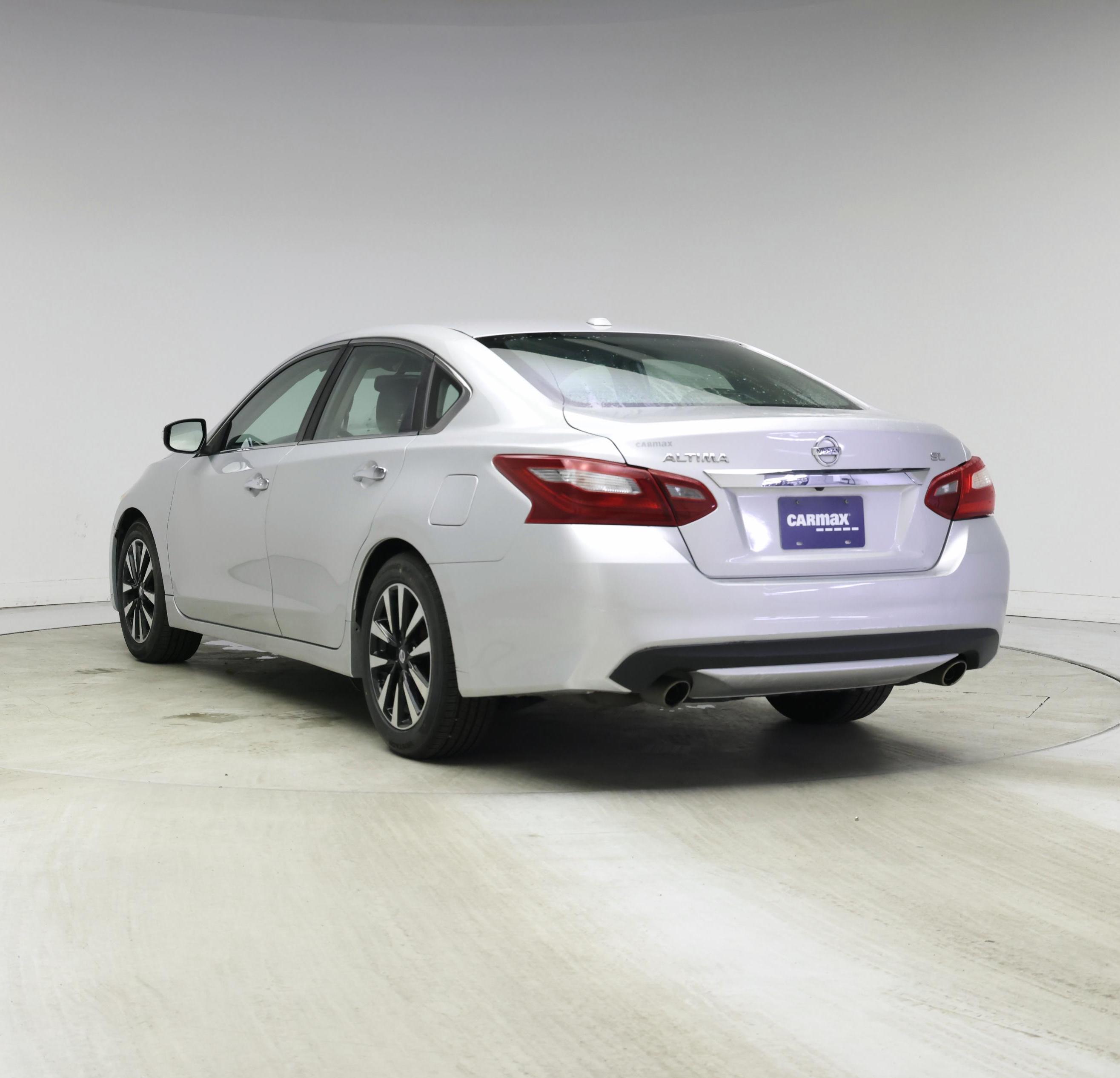 Thumbnail: 2018 Nissan Altima - 2