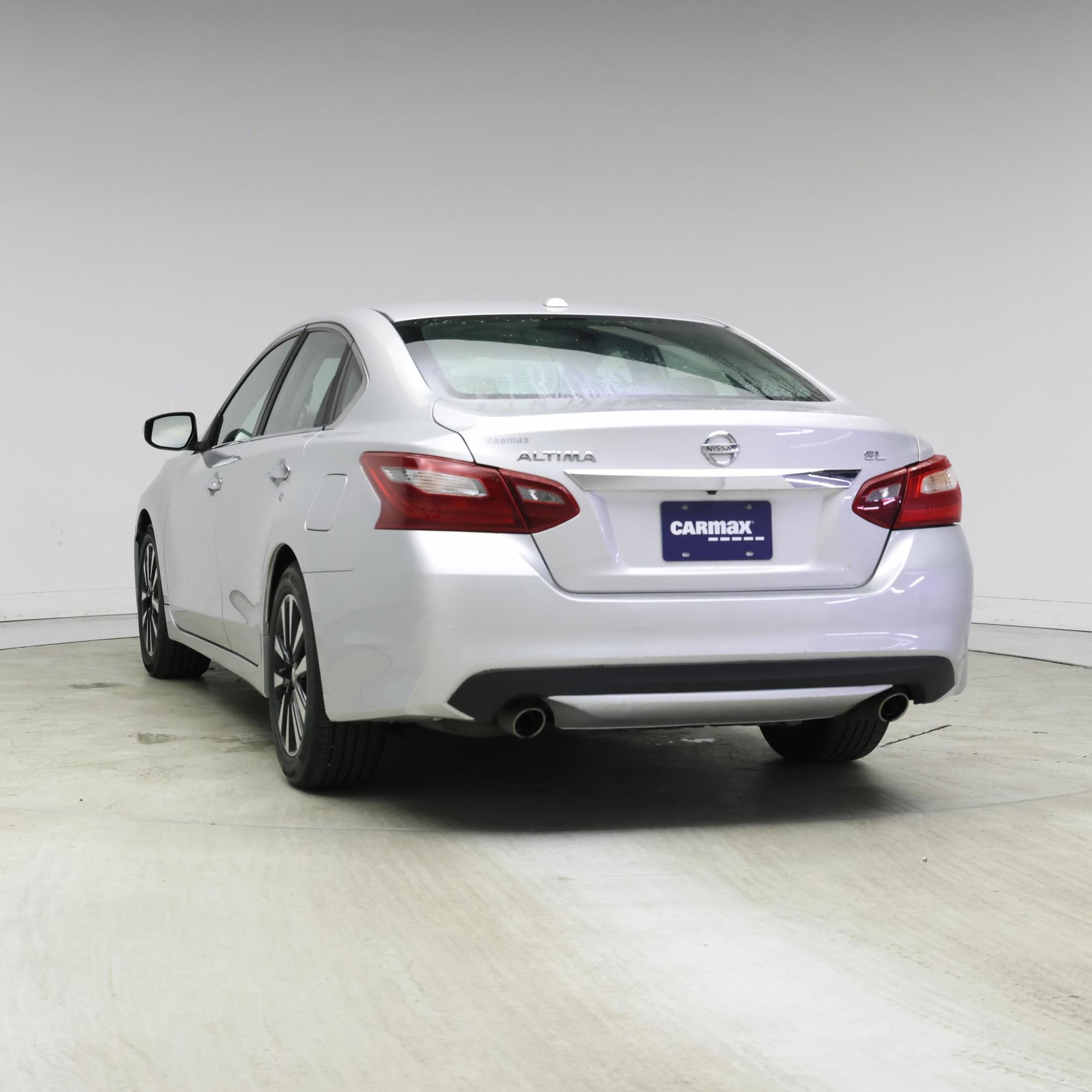 Thumbnail: 2018 Nissan Altima - 6