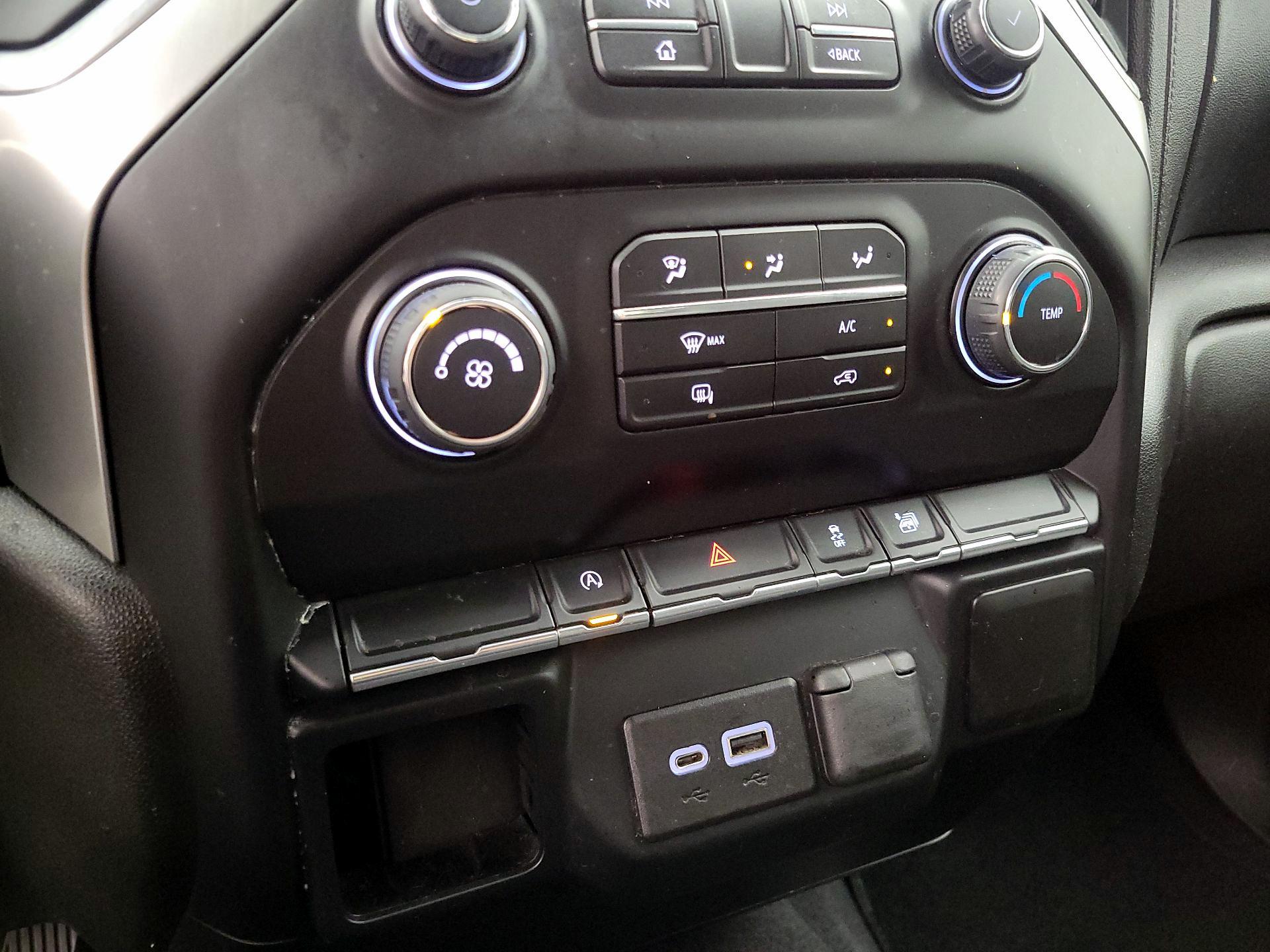 Thumbnail: 2020 Chevrolet Silverado 1500 - 16