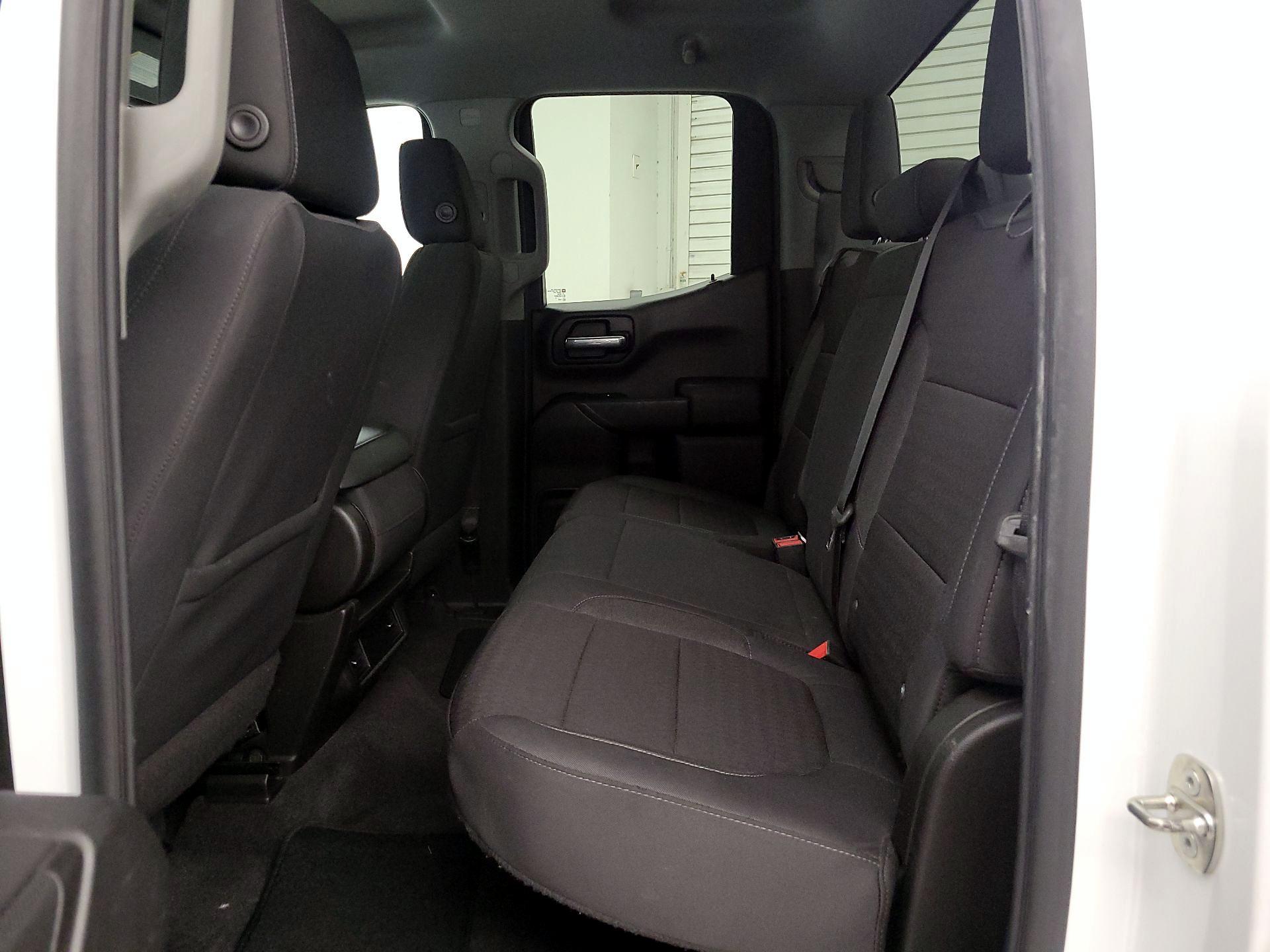 Thumbnail: 2020 Chevrolet Silverado 1500 - 19