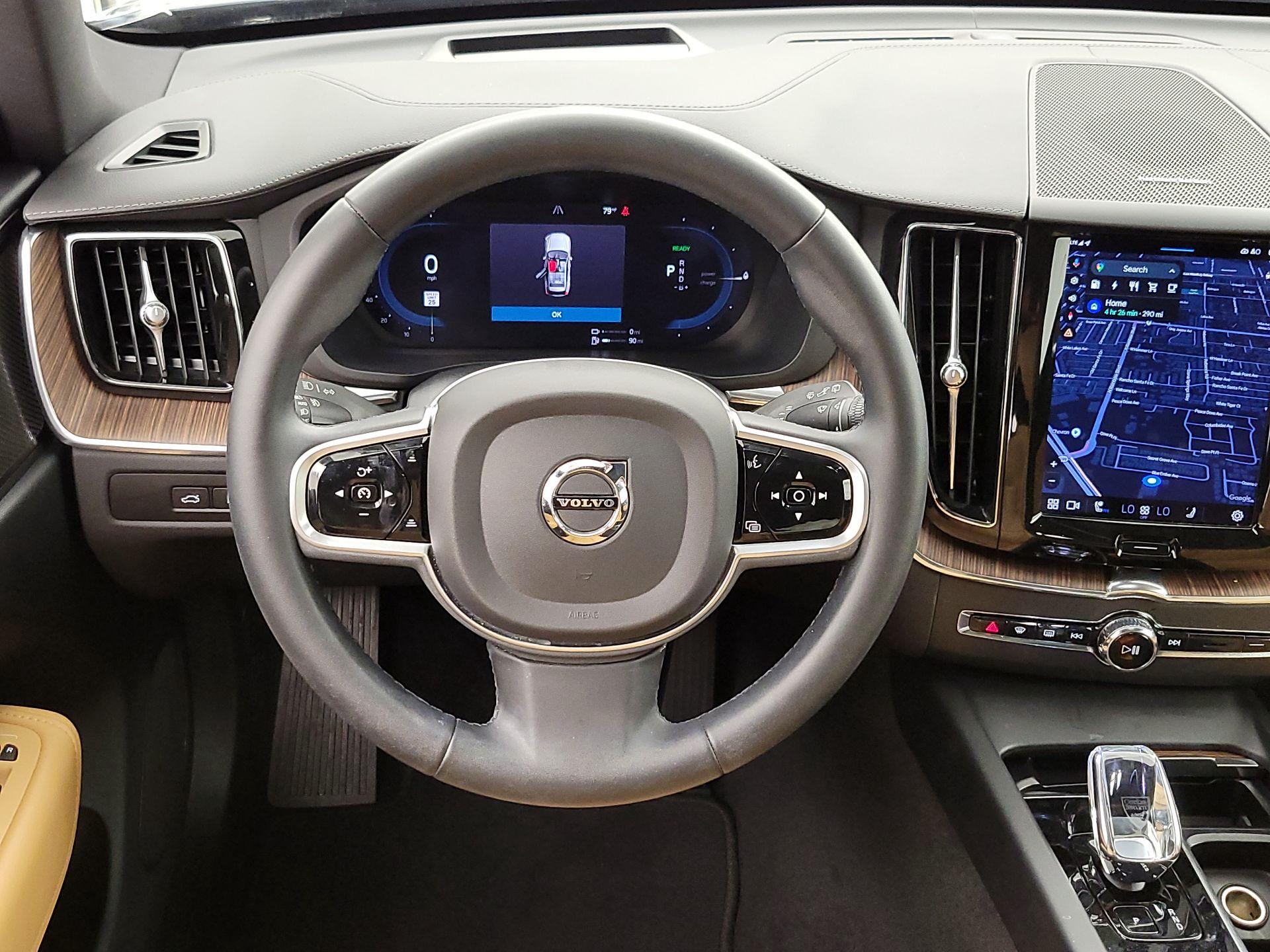 Thumbnail: 2023 Volvo XC60 - 10