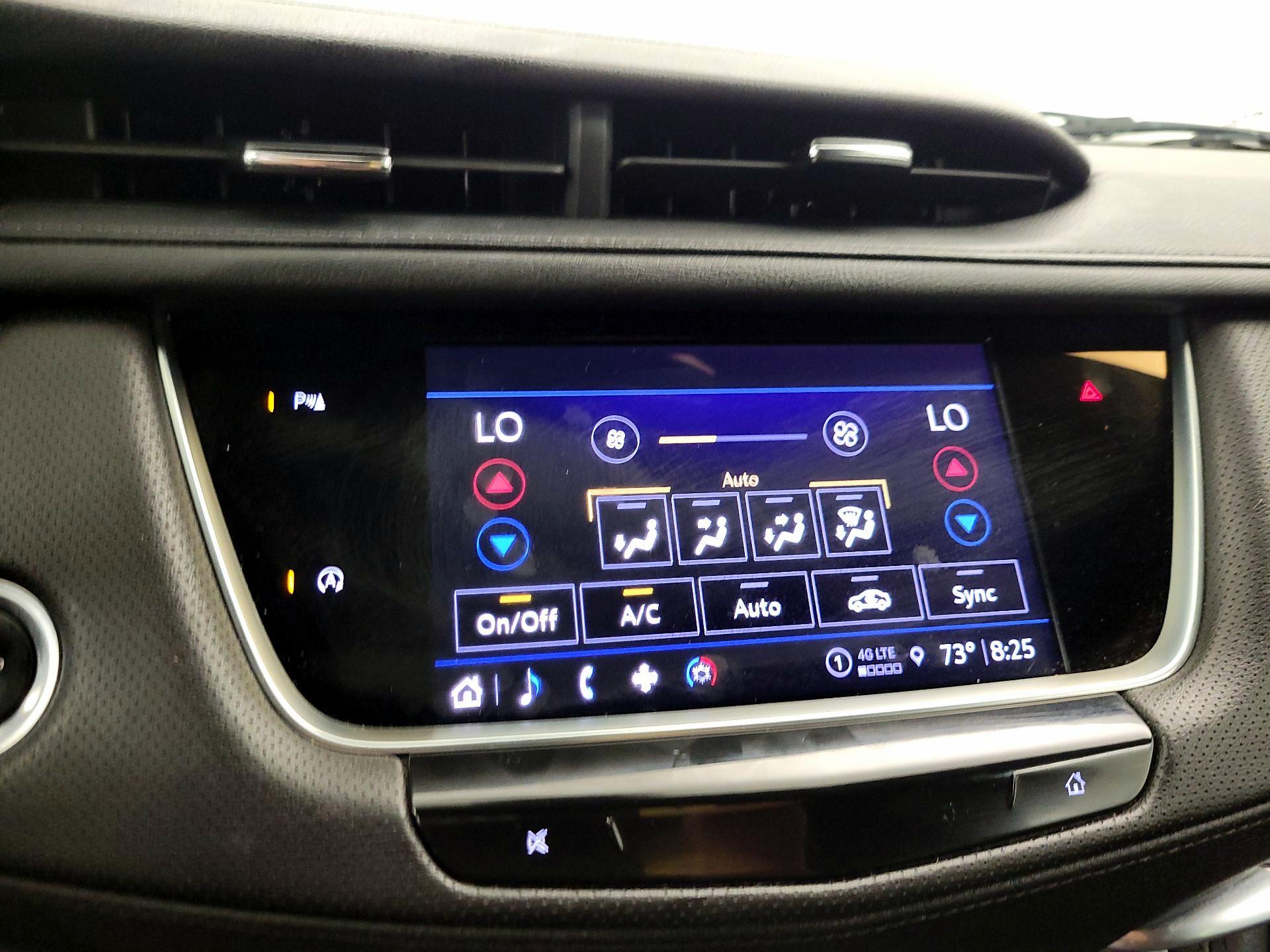 Thumbnail: 2022 Cadillac XT5 - 16