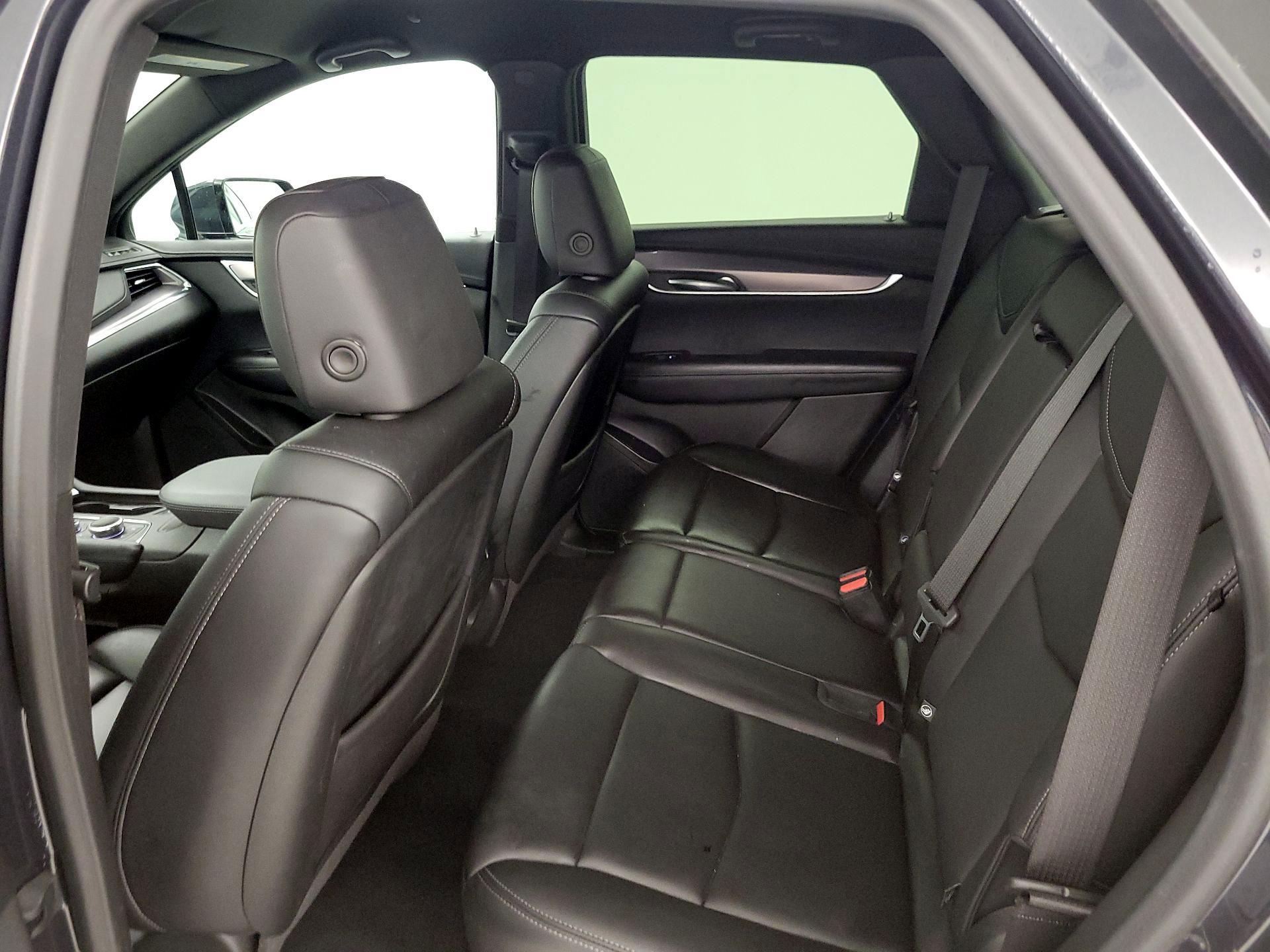 Thumbnail: 2022 Cadillac XT5 - 19