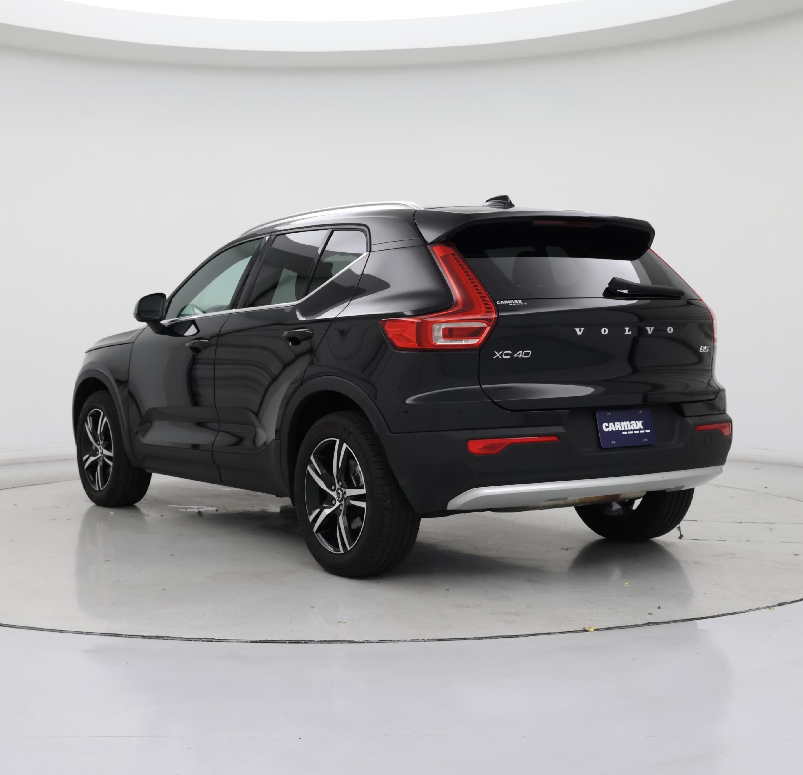 Thumbnail: 2025 Volvo XC40 - 2