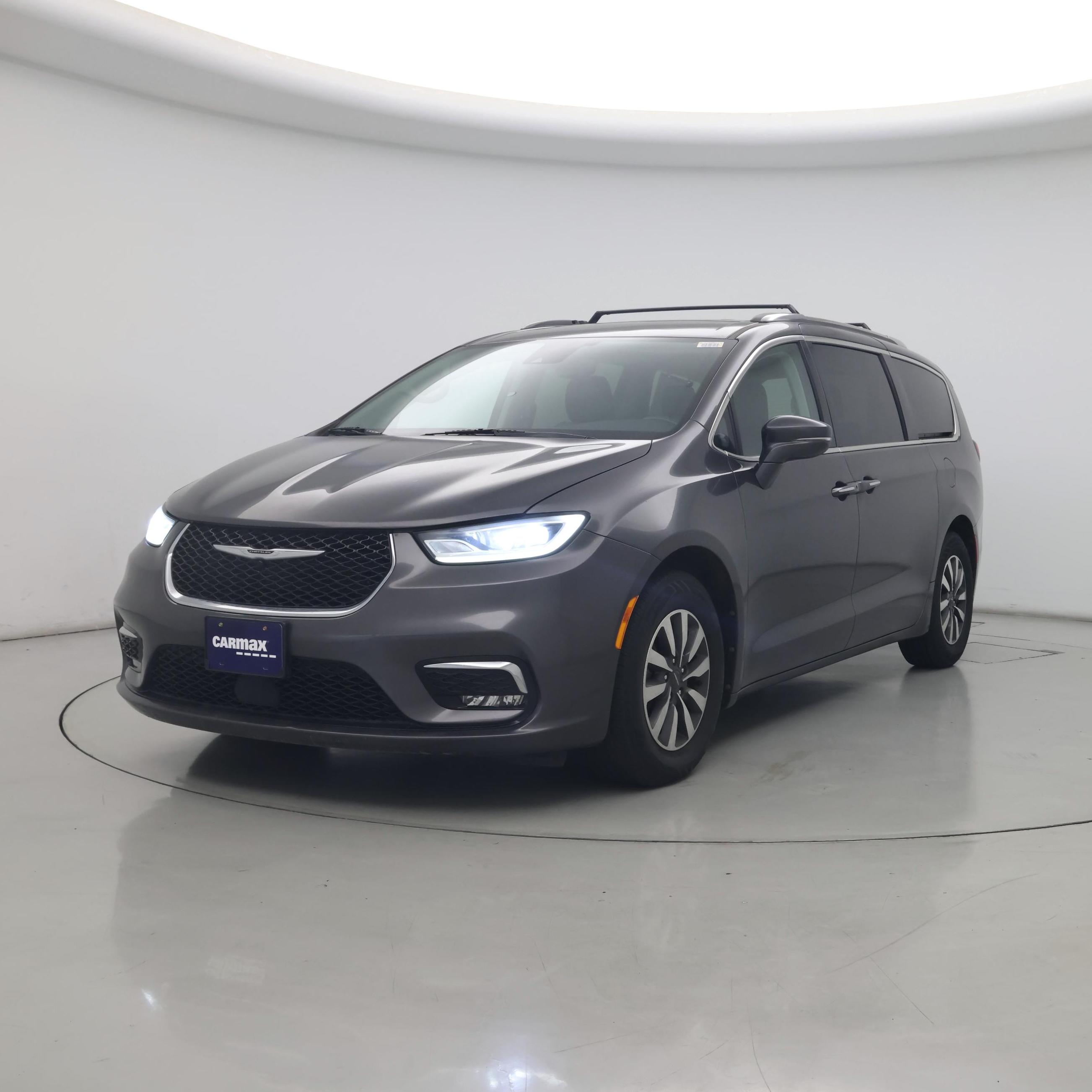 Thumbnail: 2021 Chrysler Pacifica - 4