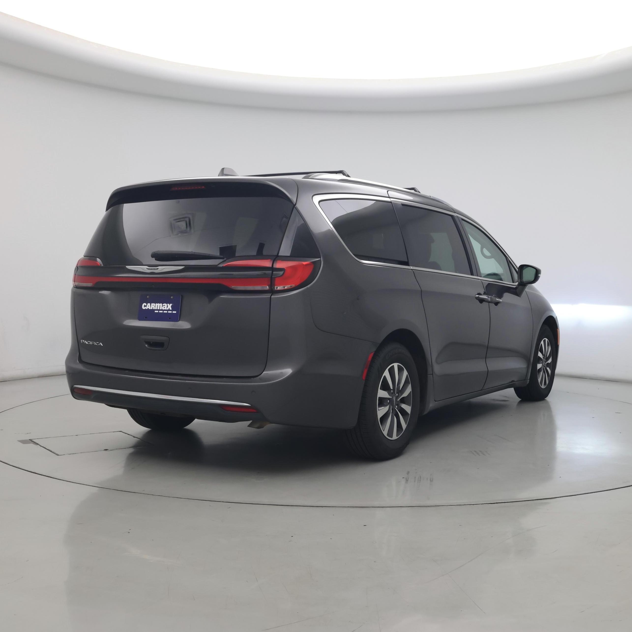 Thumbnail: 2021 Chrysler Pacifica - 8