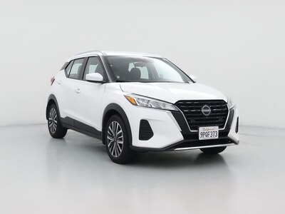 White 2024 Nissan Kicks S