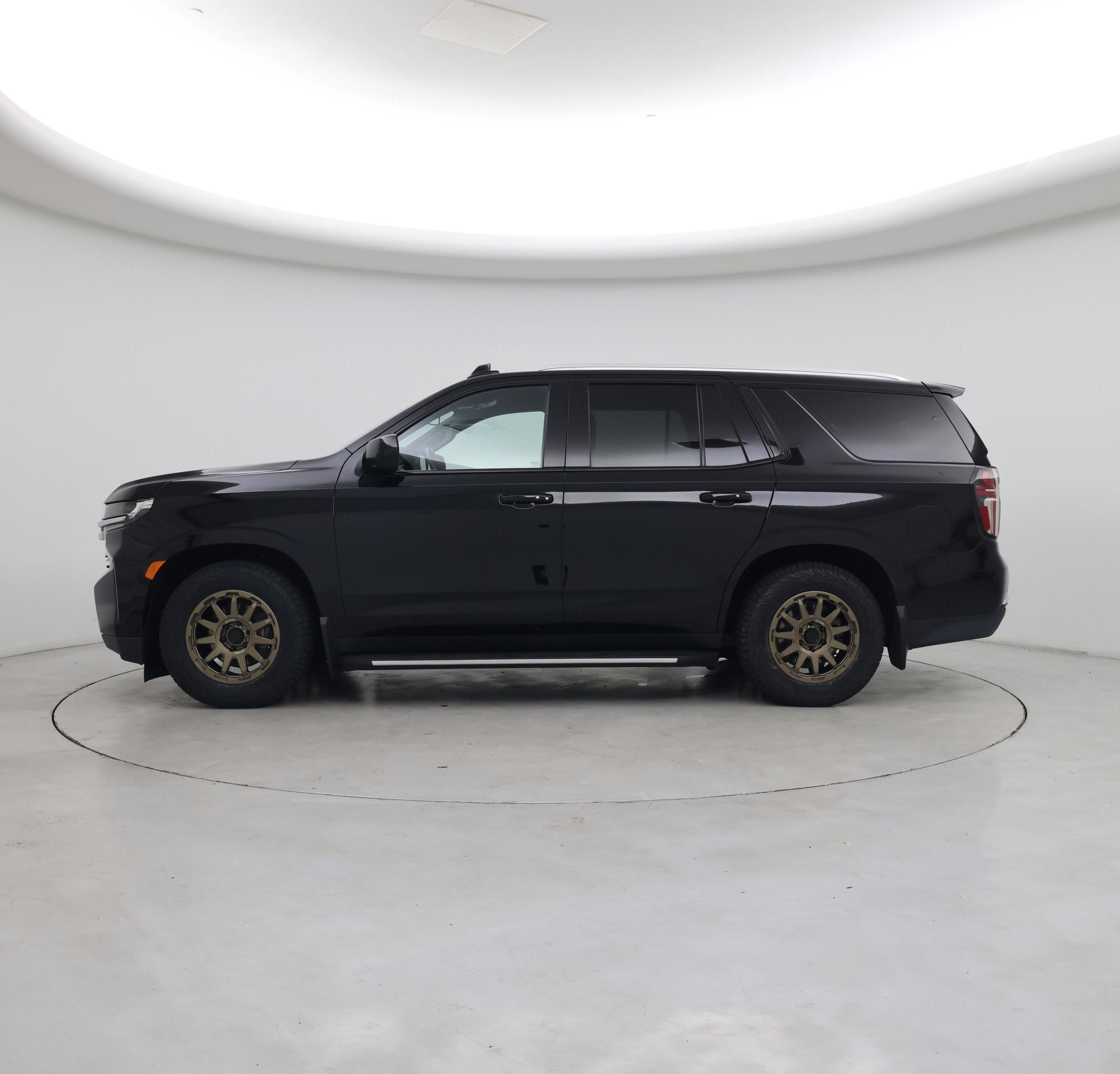Thumbnail: 2021 Chevrolet Tahoe - 3