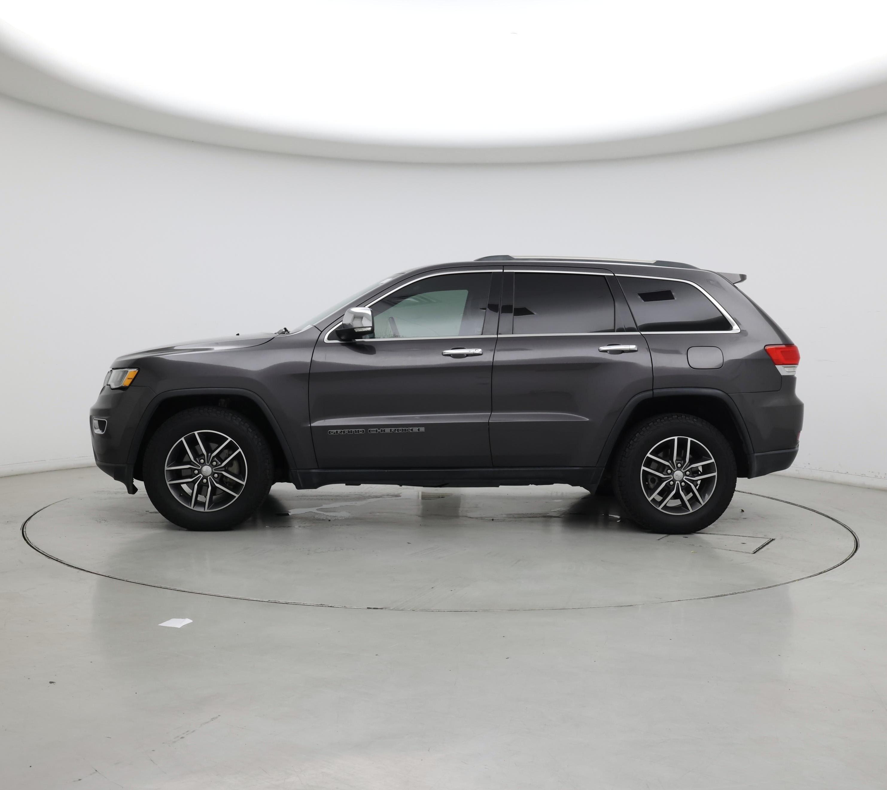 Thumbnail: 2018 Jeep Grand Cherokee - 3