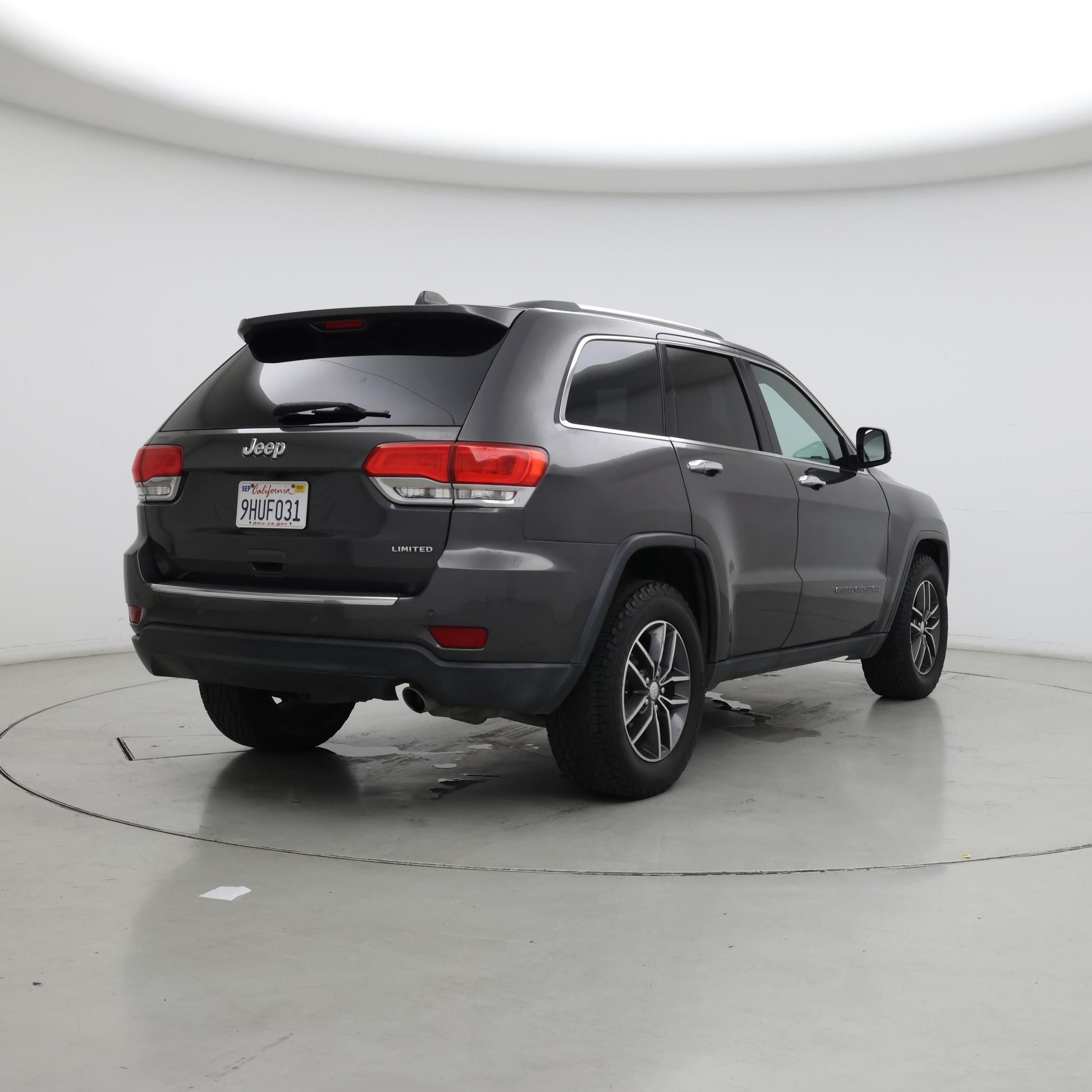 Thumbnail: 2018 Jeep Grand Cherokee - 8