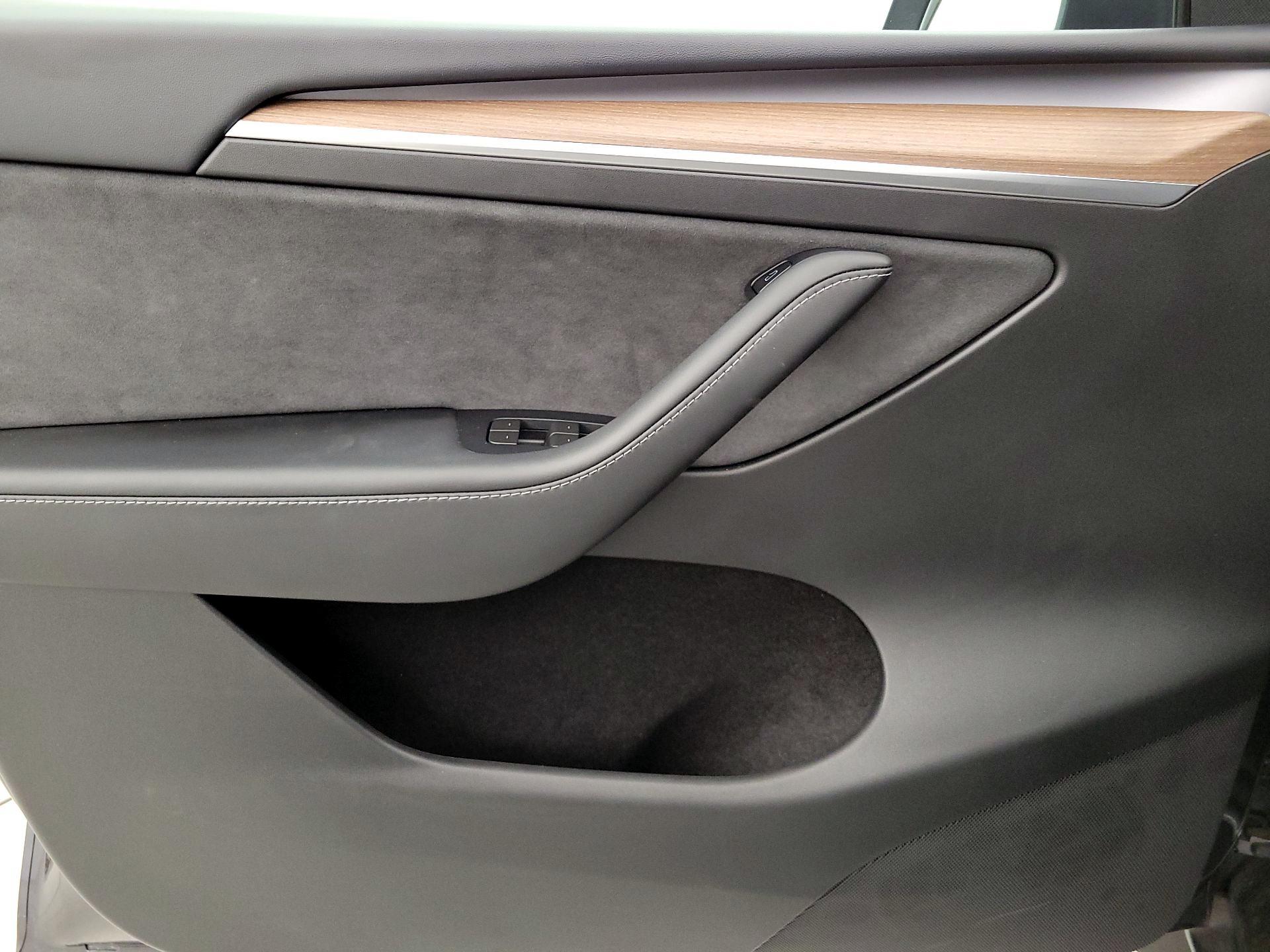 Thumbnail: 2024 Tesla Model Y - 12