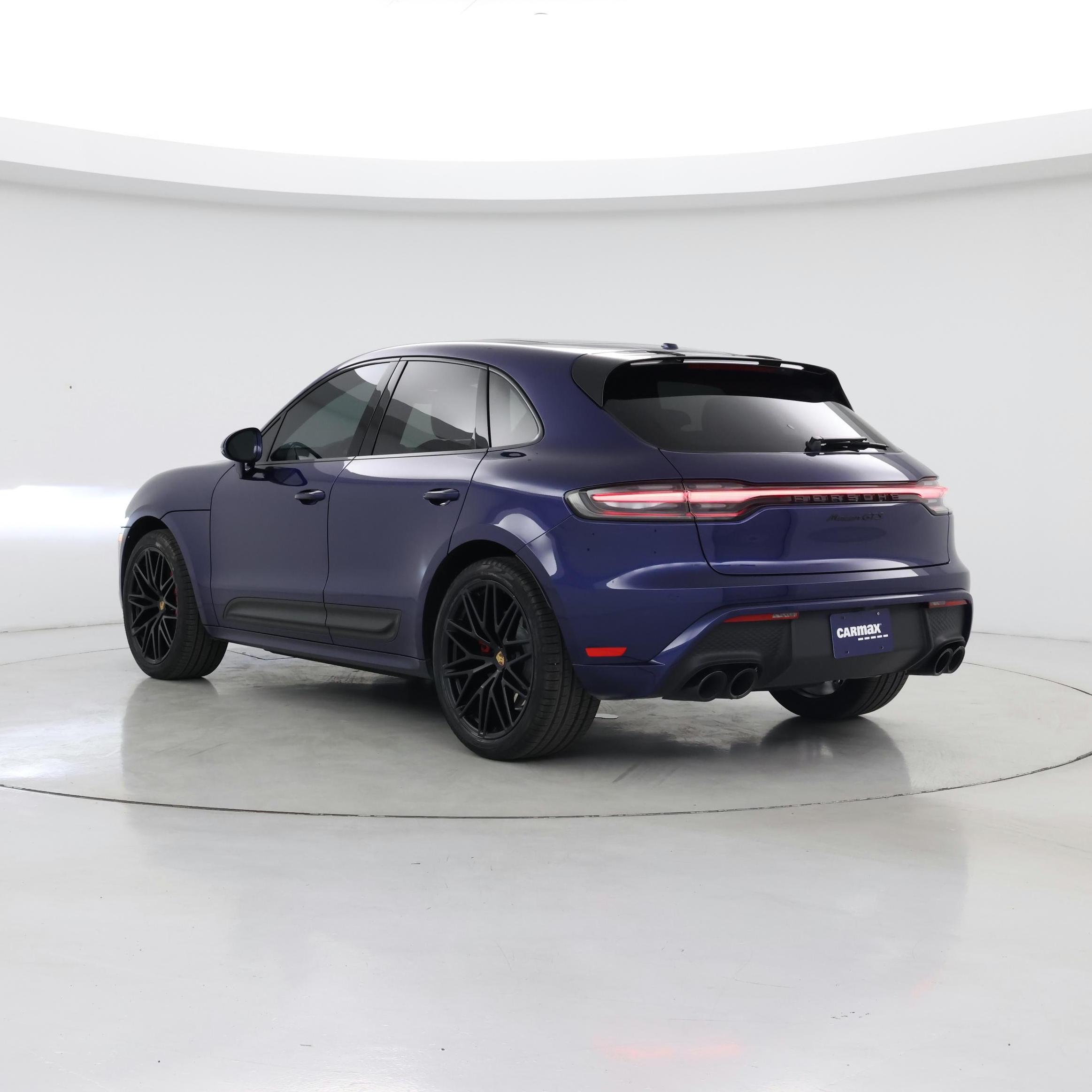 Thumbnail: 2022 Porsche Macan - 2