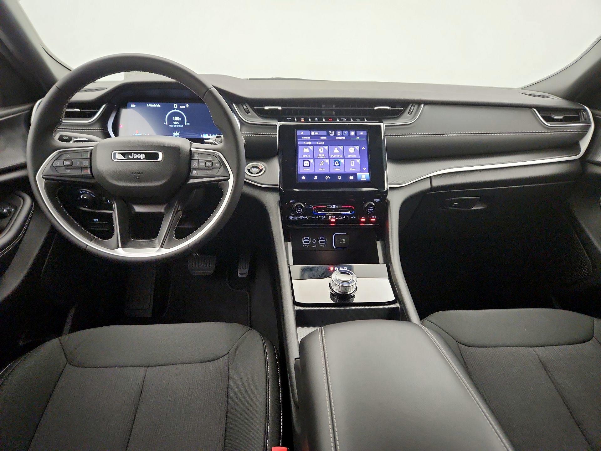 Thumbnail: 2025 Jeep Grand Cherokee L - 9