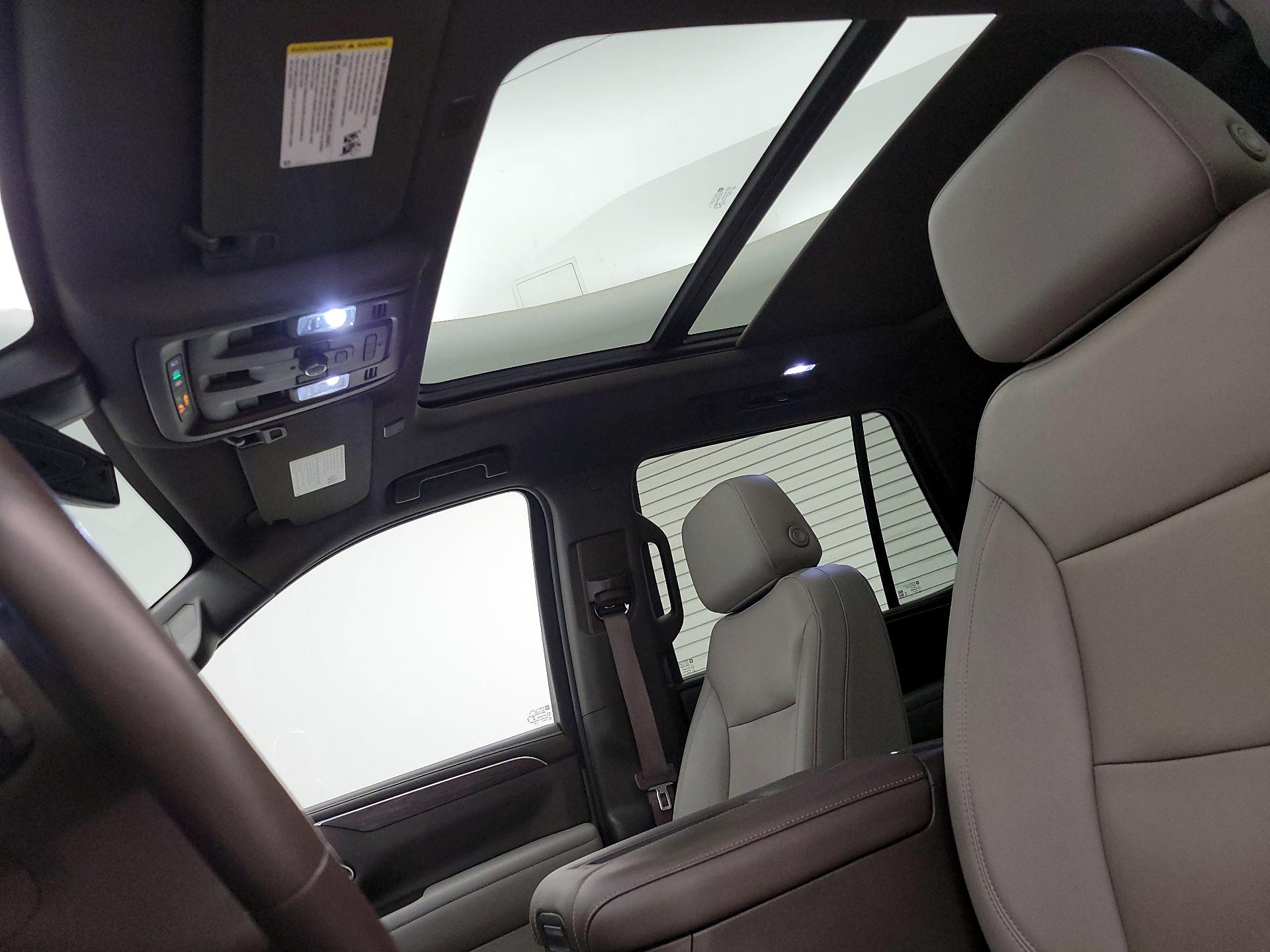 Thumbnail: 2022 Chevrolet Tahoe - 19