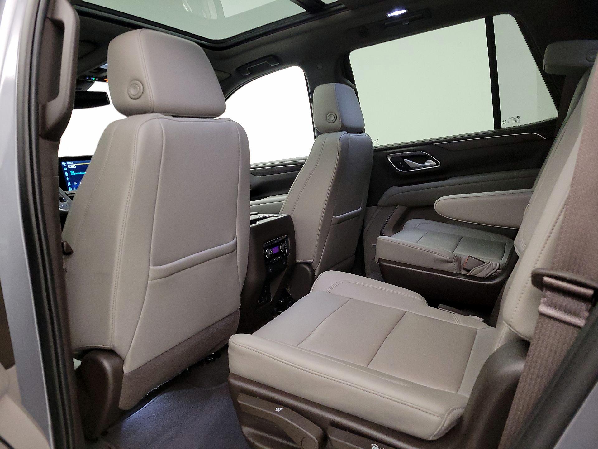 Thumbnail: 2022 Chevrolet Tahoe - 20
