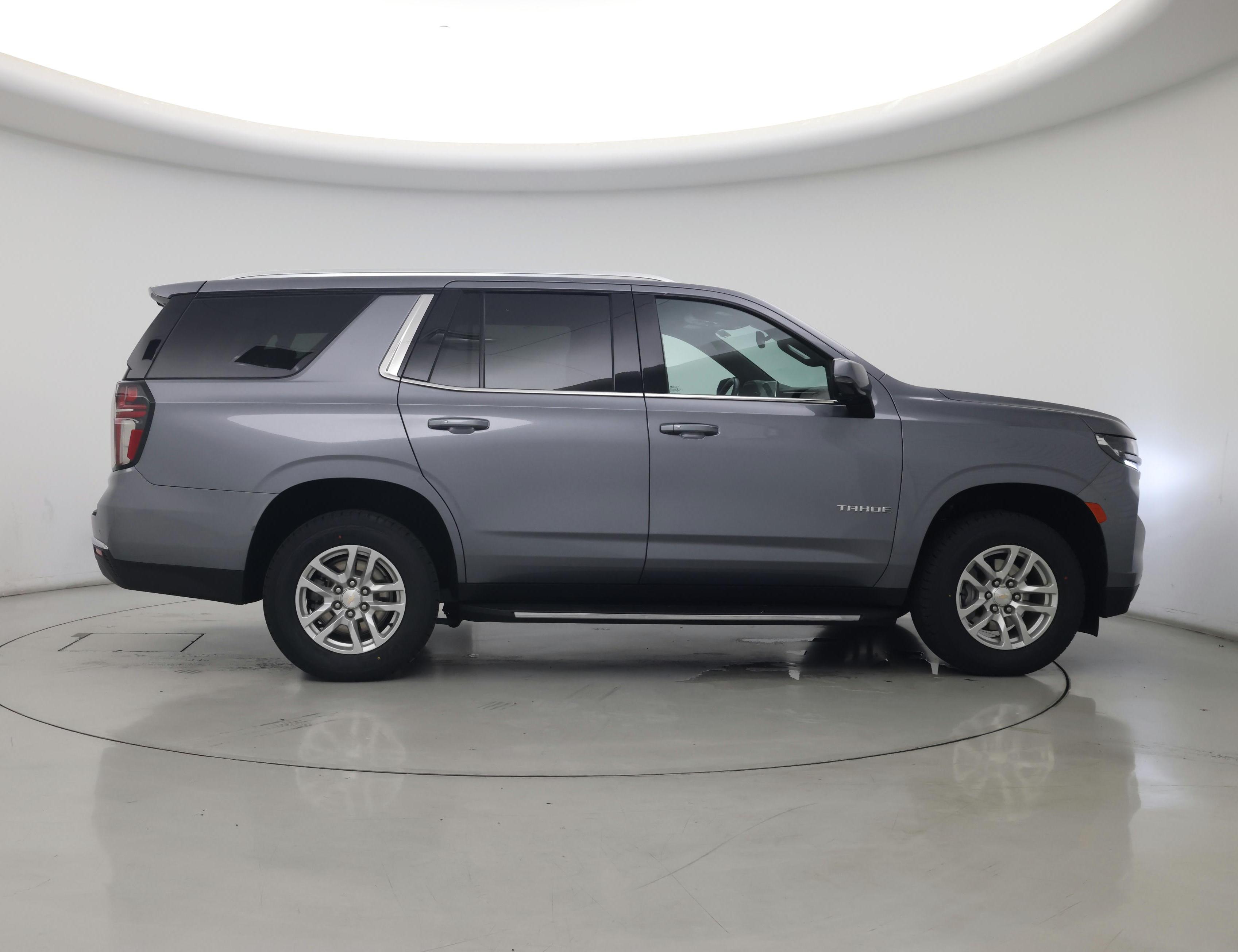 Thumbnail: 2022 Chevrolet Tahoe - 7