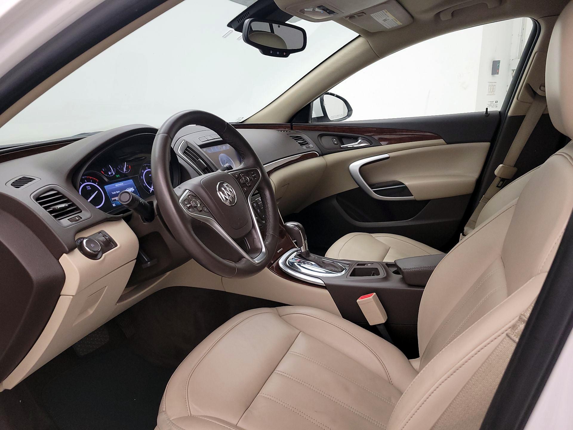 Thumbnail: 2016 Buick Regal - 11
